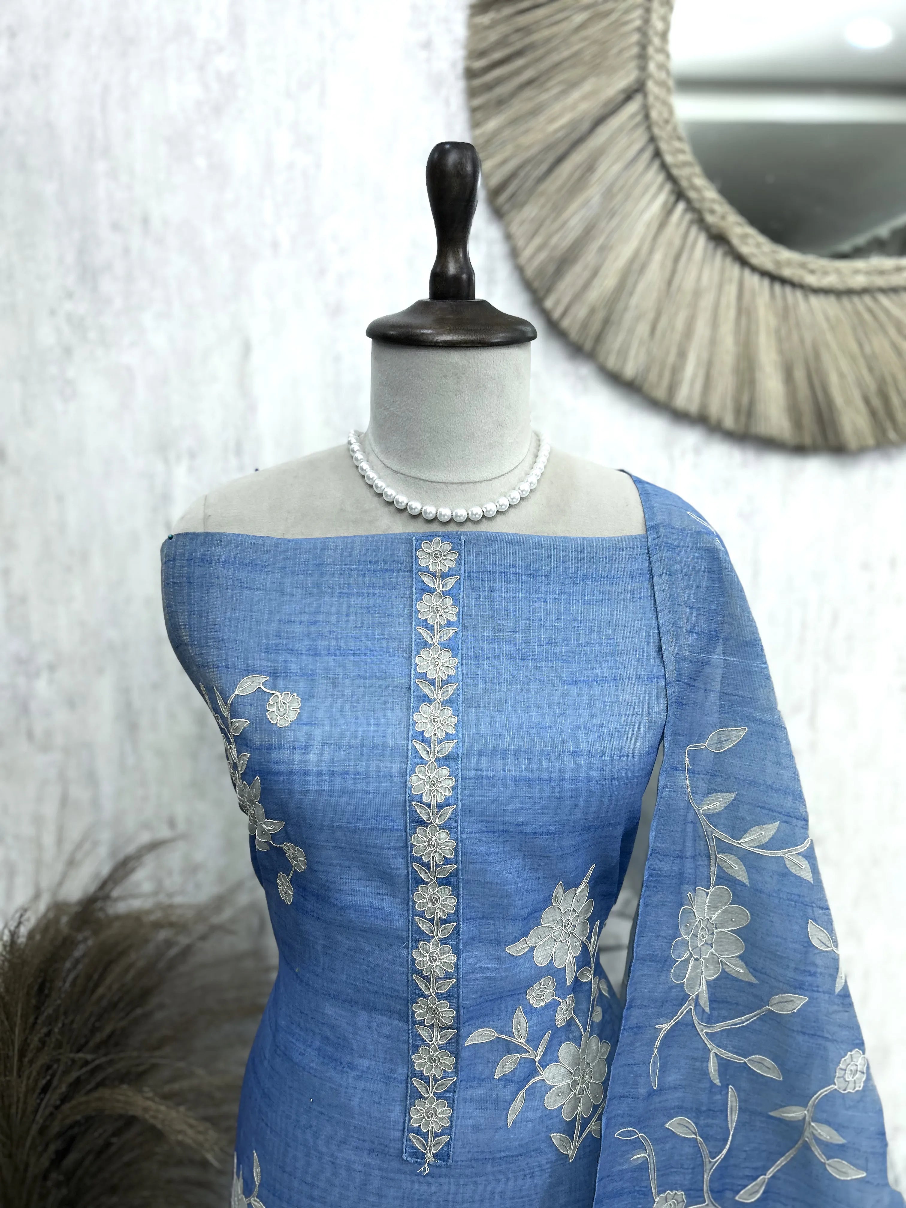 Unstitched Tissue Linen Suit Set Featuring Linen Dupatta