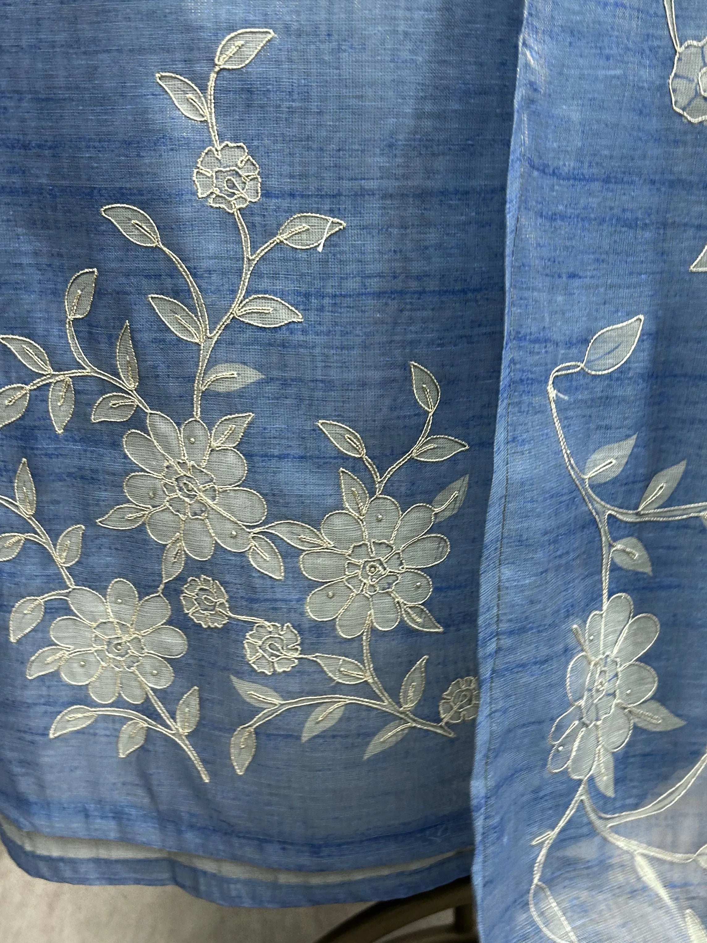 Unstitched Tissue Linen Suit Set Featuring Linen Dupatta