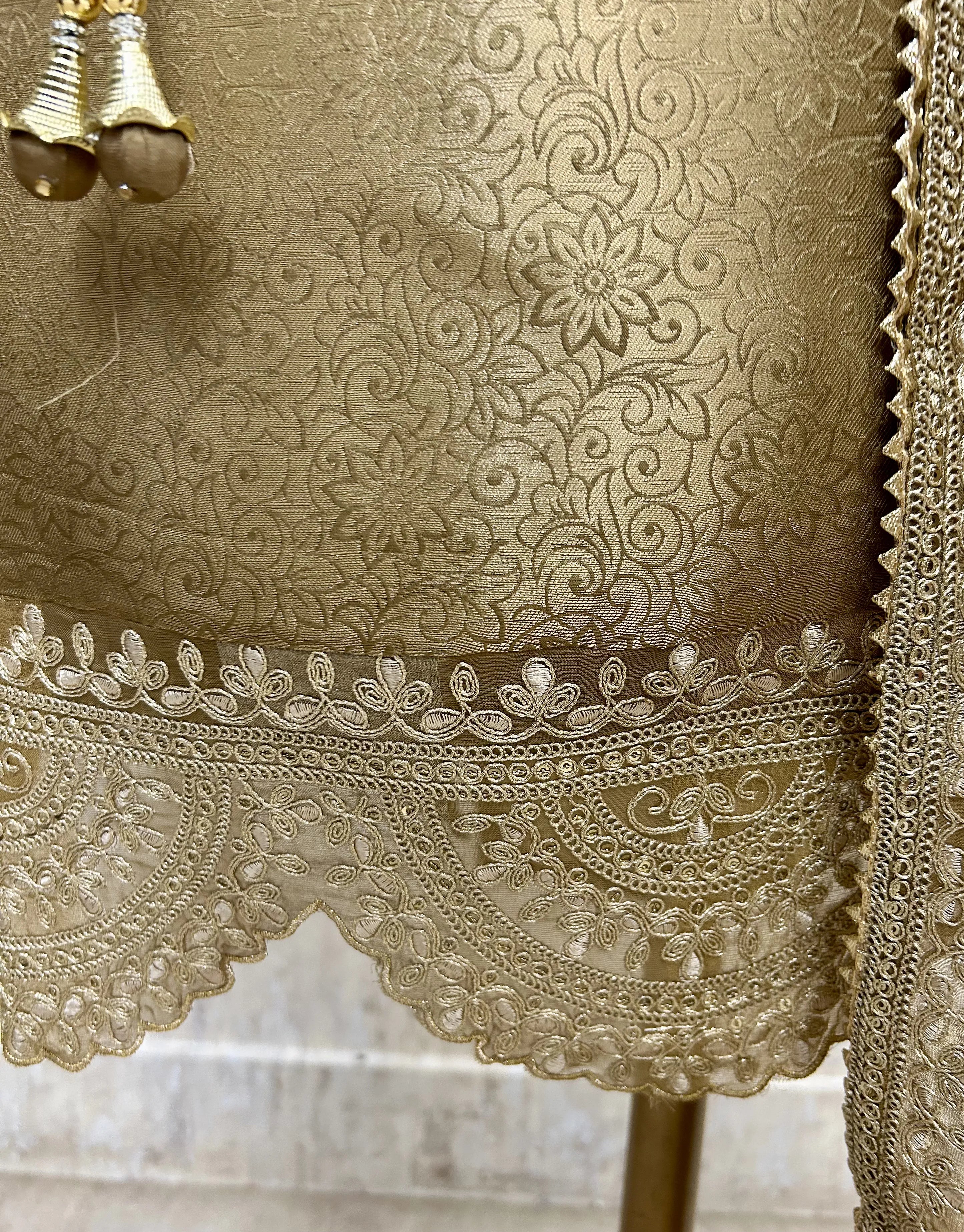 Brocade Silk Unstitched Suit Set Comes With Handy Potli & Featuring Organza Dupatta