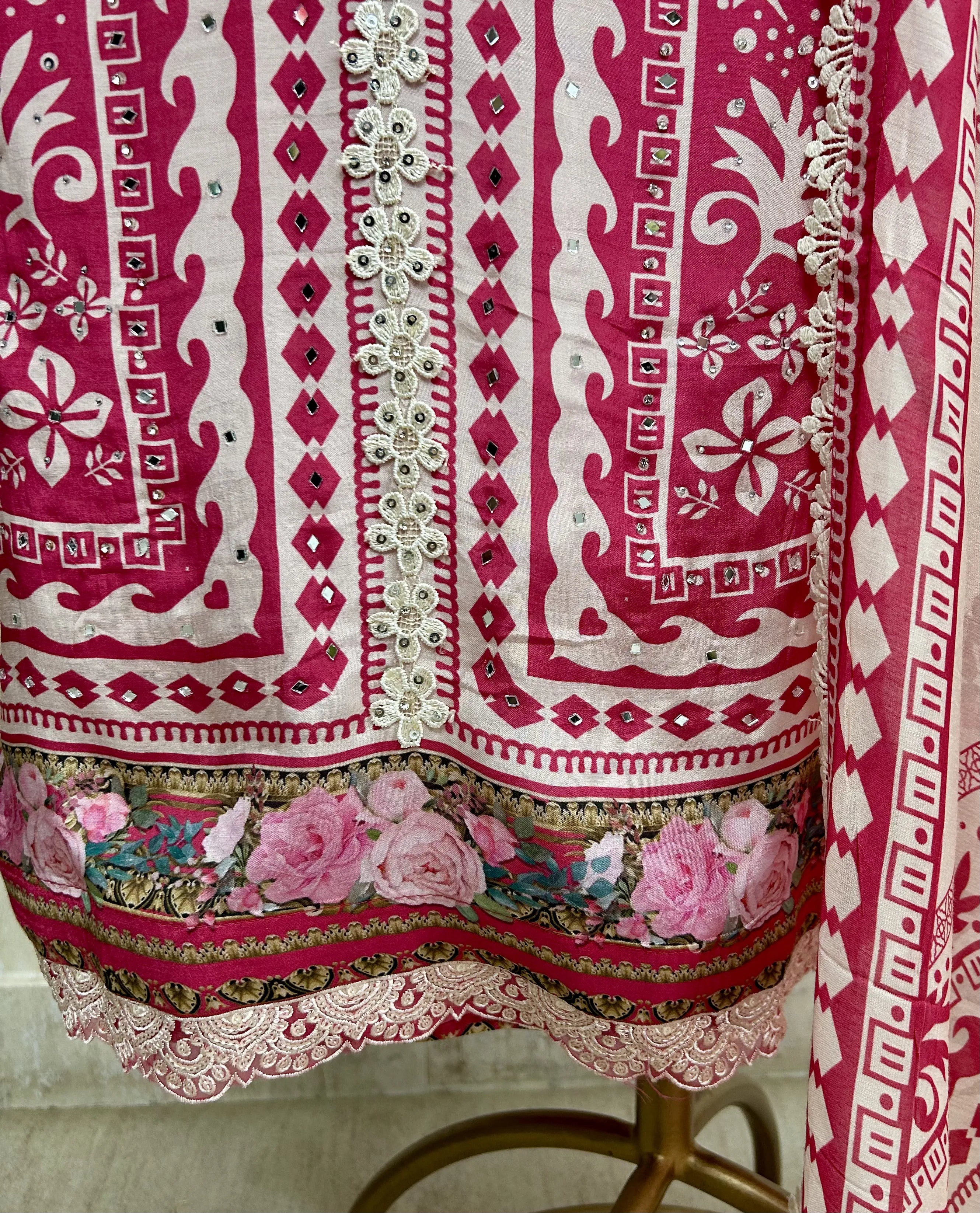 Digital Print Muslin Unstitched Suit Set