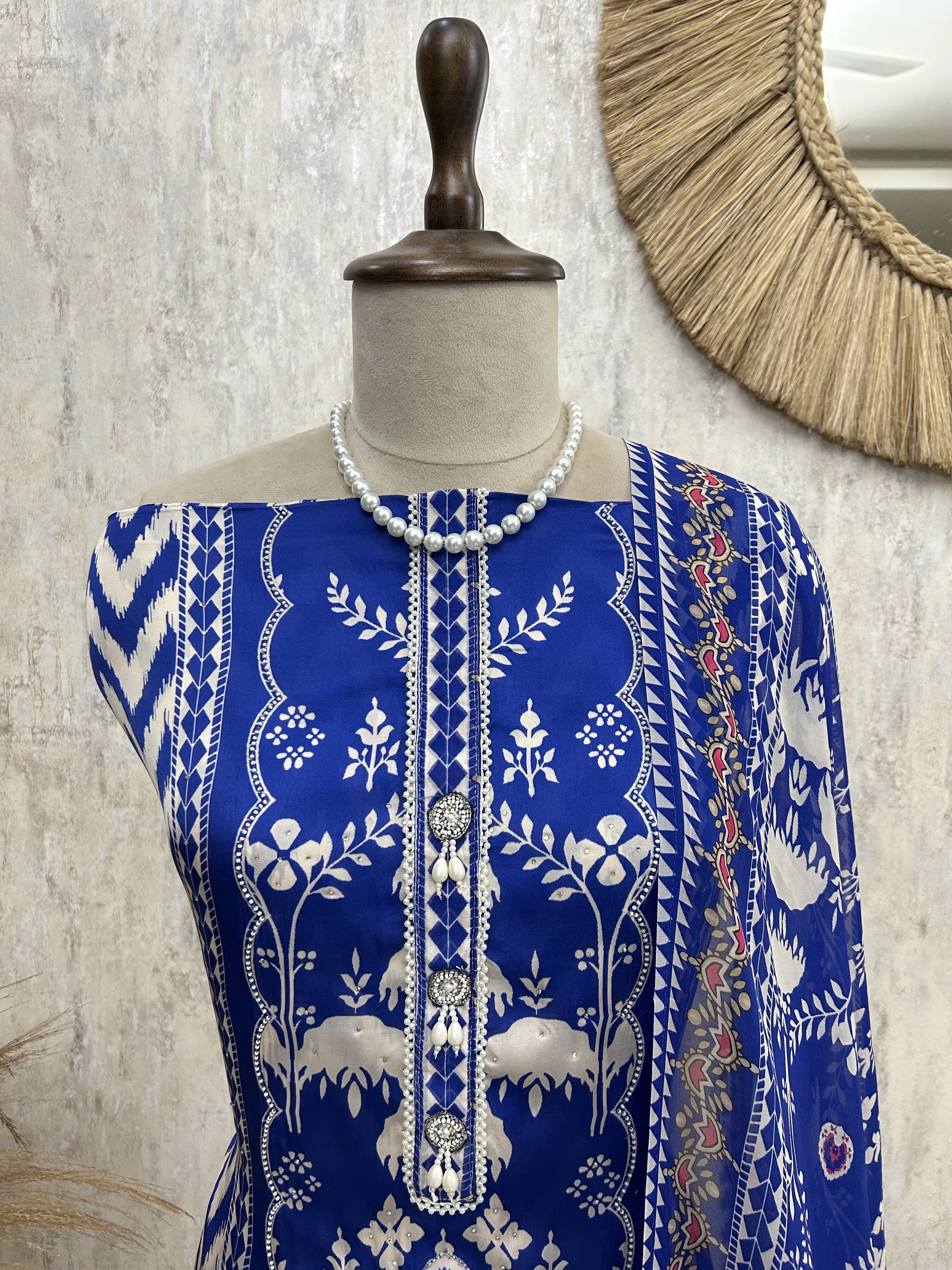 Russian Crepe Unstitched Suit Set Featuring Organza Dupatta