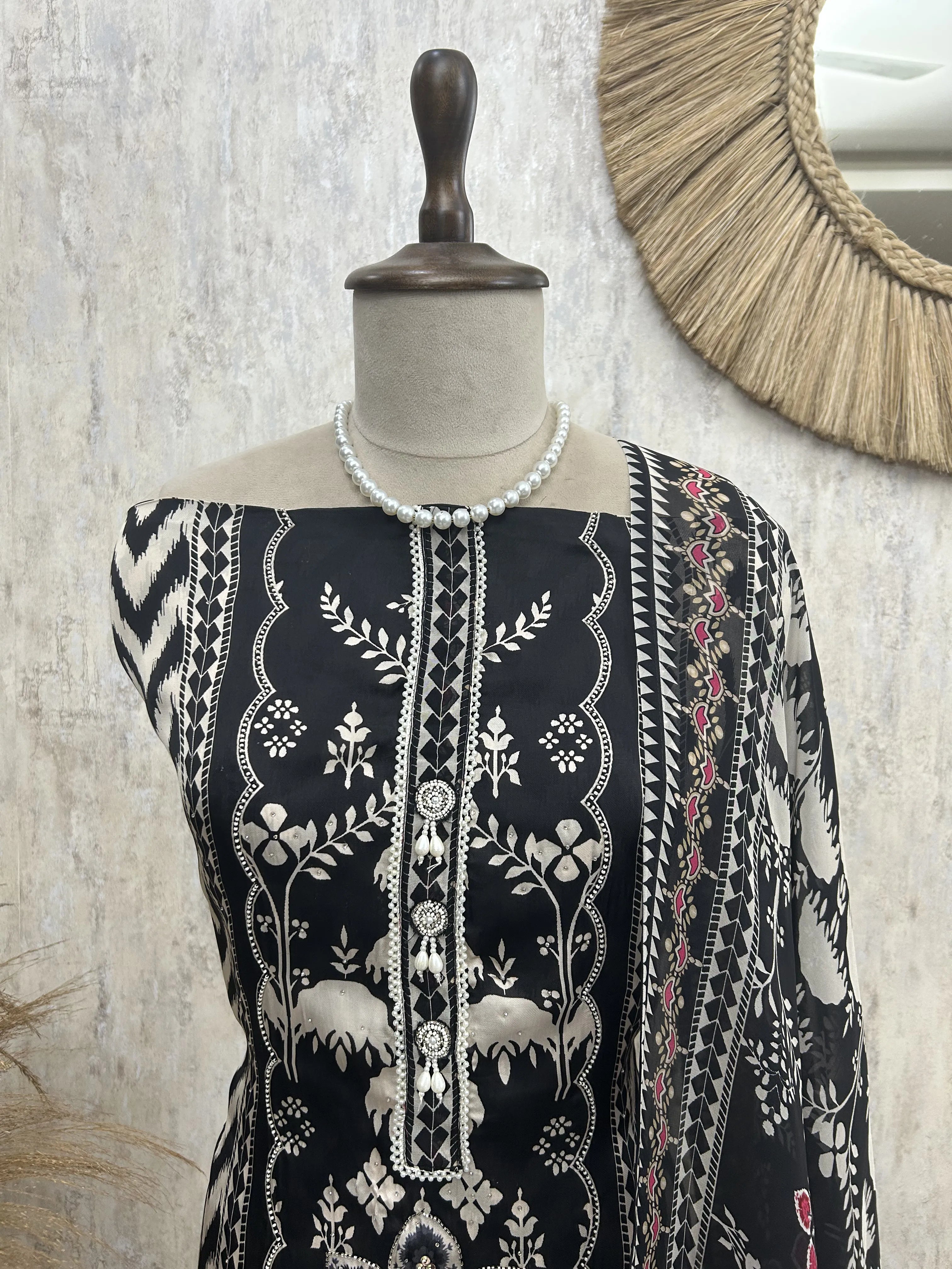 Russian Crepe Unstitched Suit Set Featuring Organza Dupatta