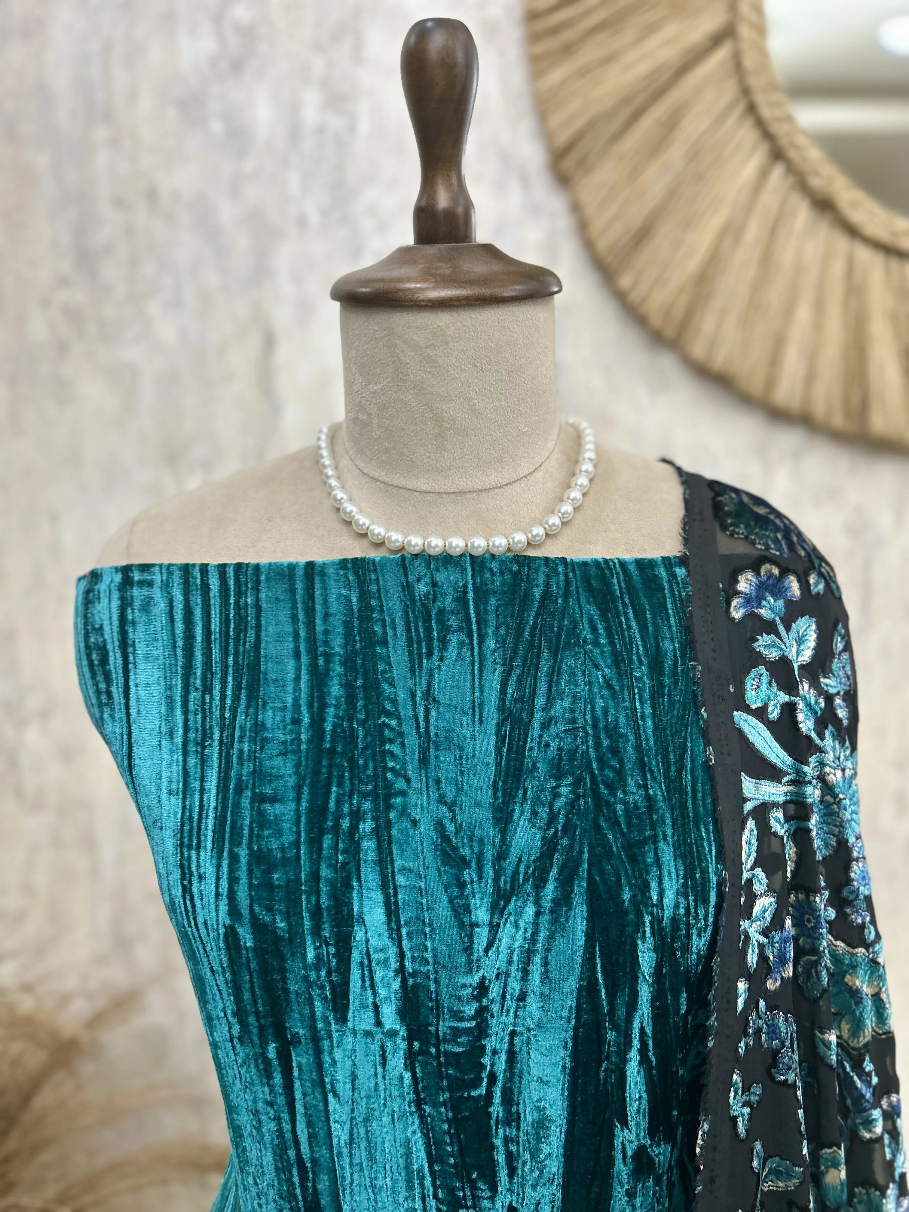 Brasso Velvet Unstitched Suit Set