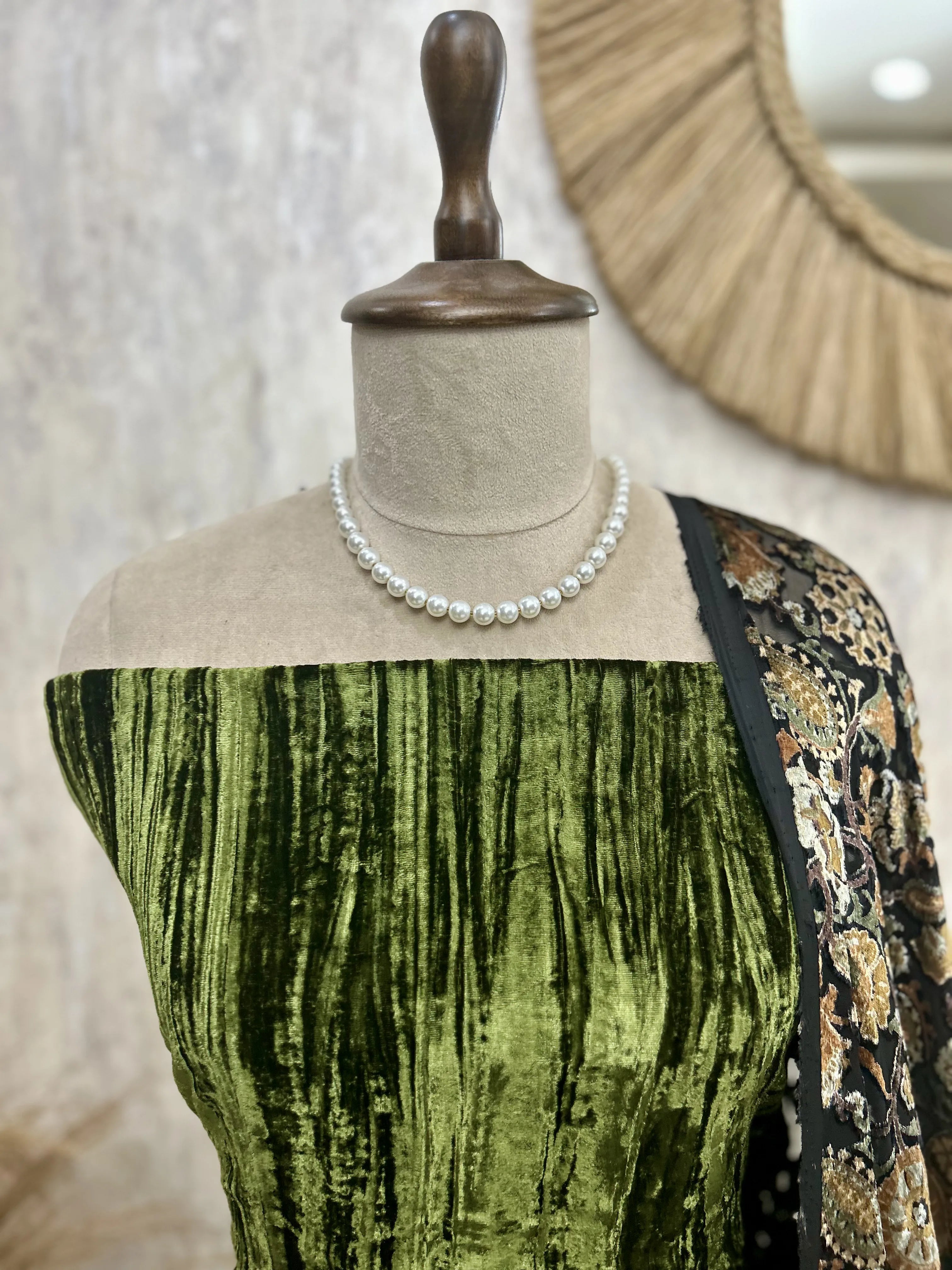 Brasso Velvet Unstitched Suit Set