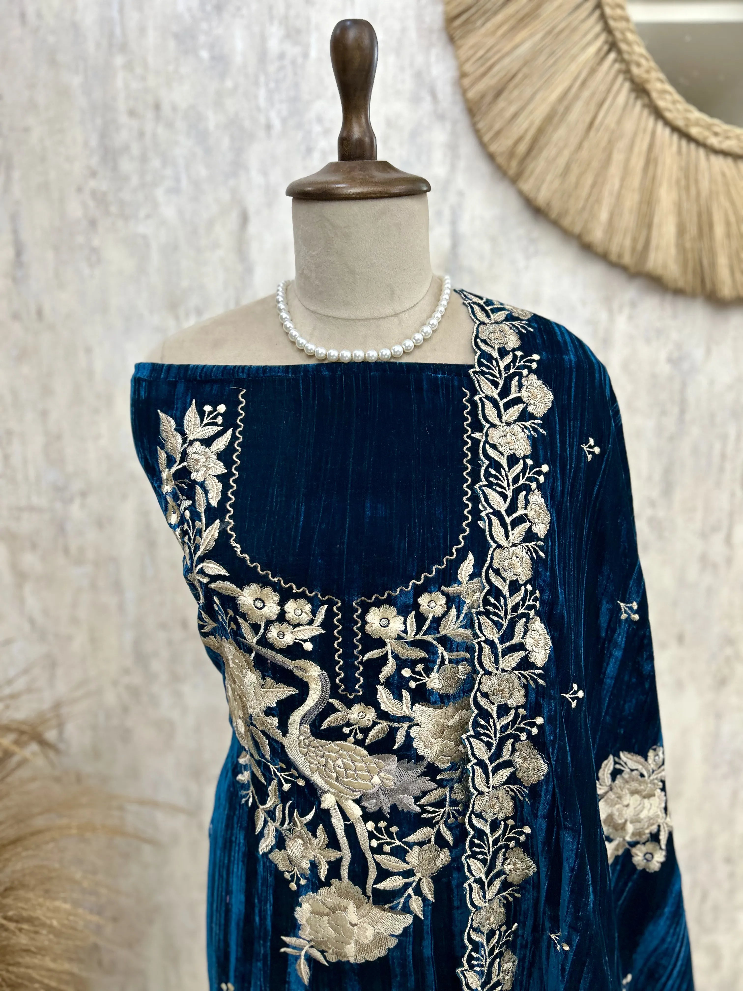 Velvet Unstitched Suit Set Featuring Thread Work