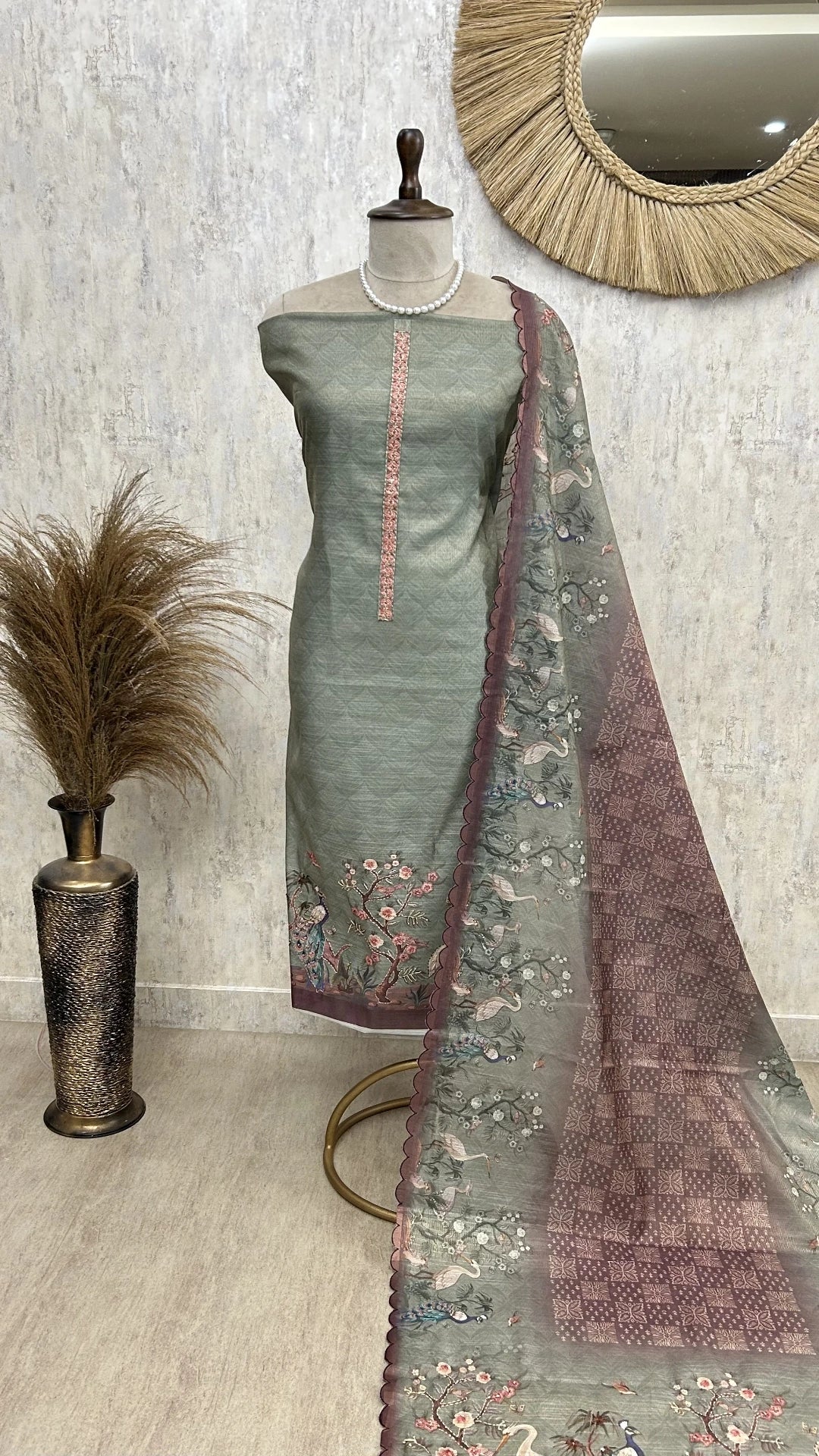 Kantha Work Flamingo Print Jamdani Linen Unstitched Suit Set