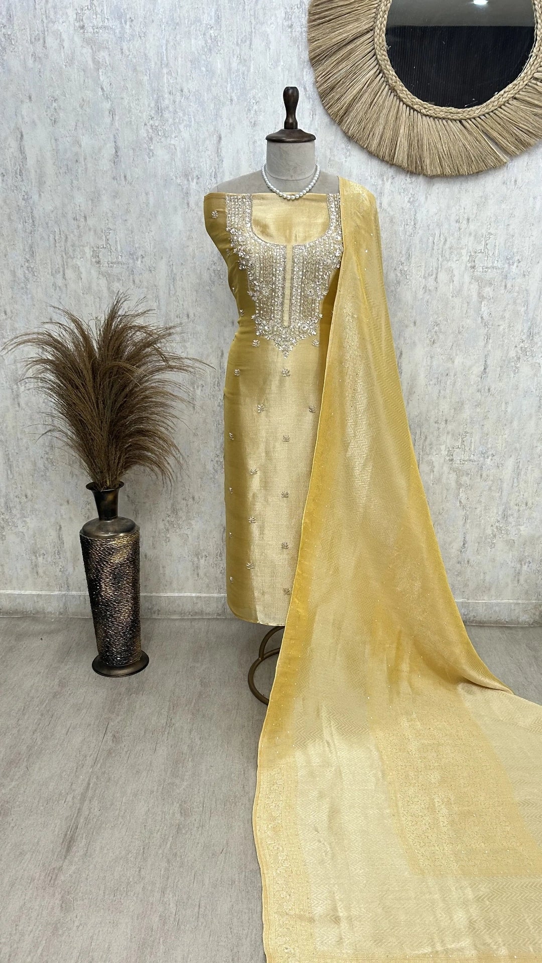 Tissue silk unstitched suit set