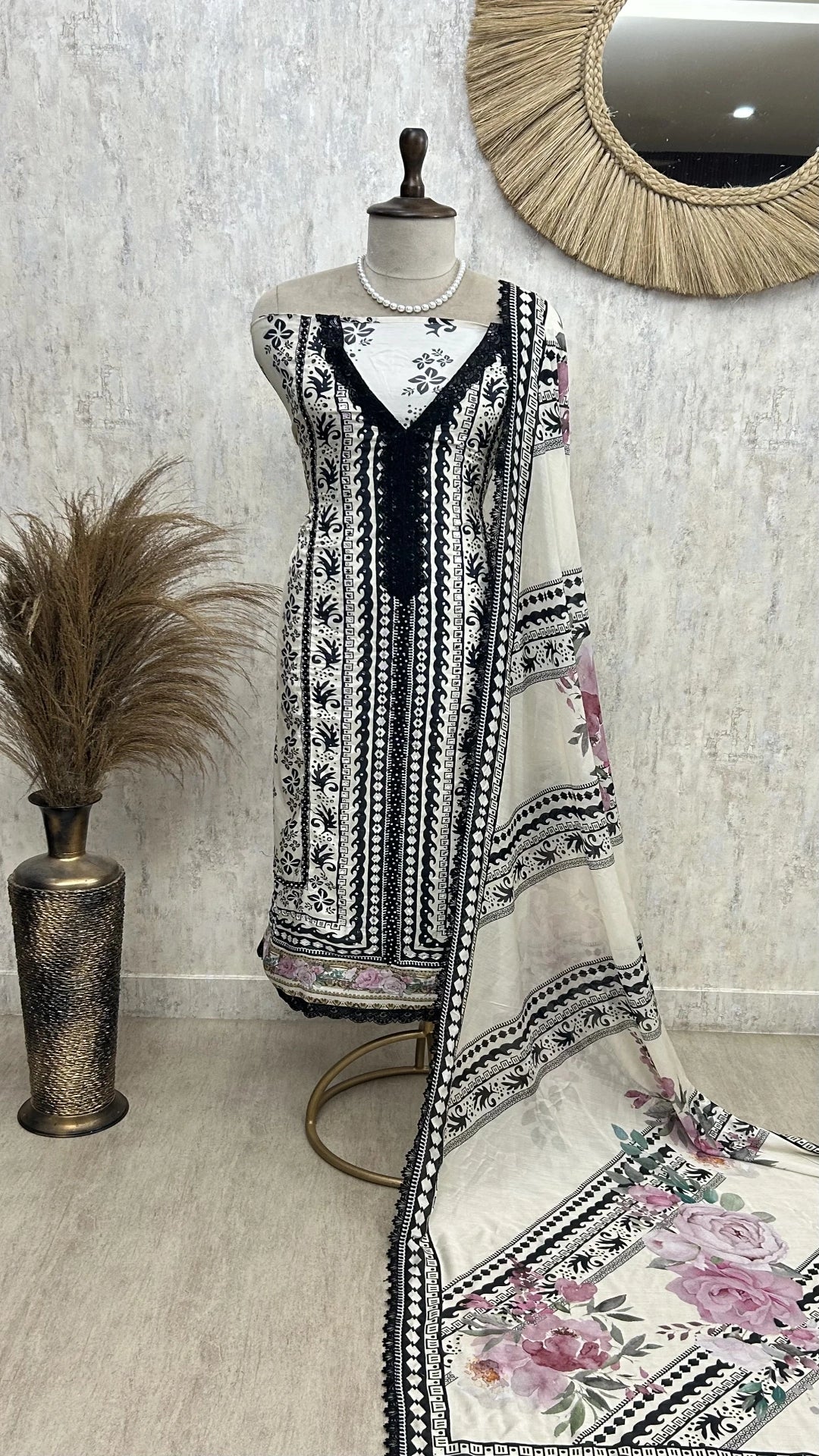 Digital Print Muslin Unstitched Suit Set