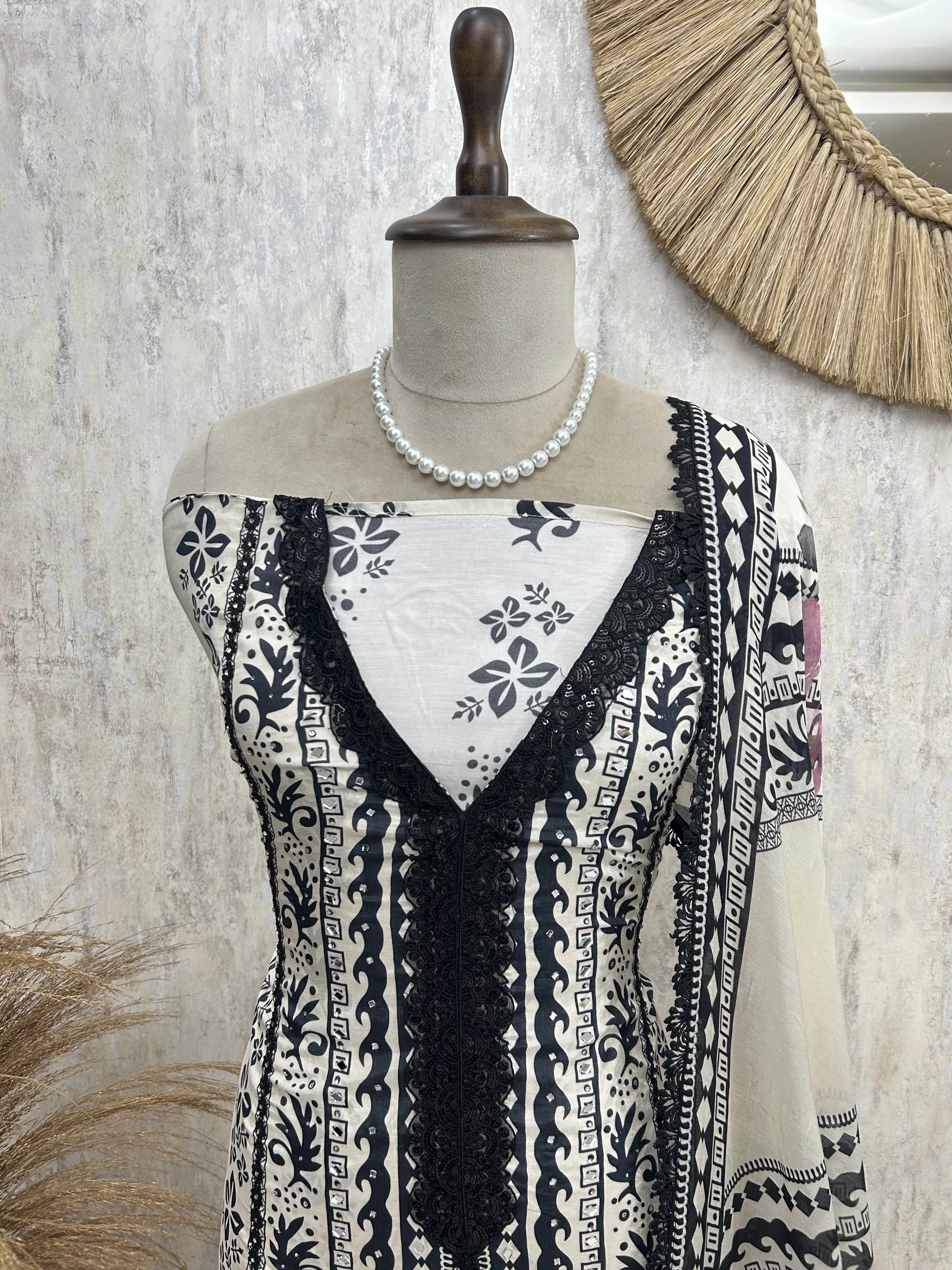 Digital Print Muslin Unstitched Suit Set