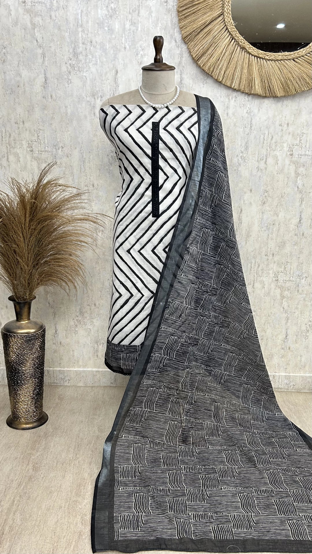 Printed Jamdani Linen Unstitched Suit Set