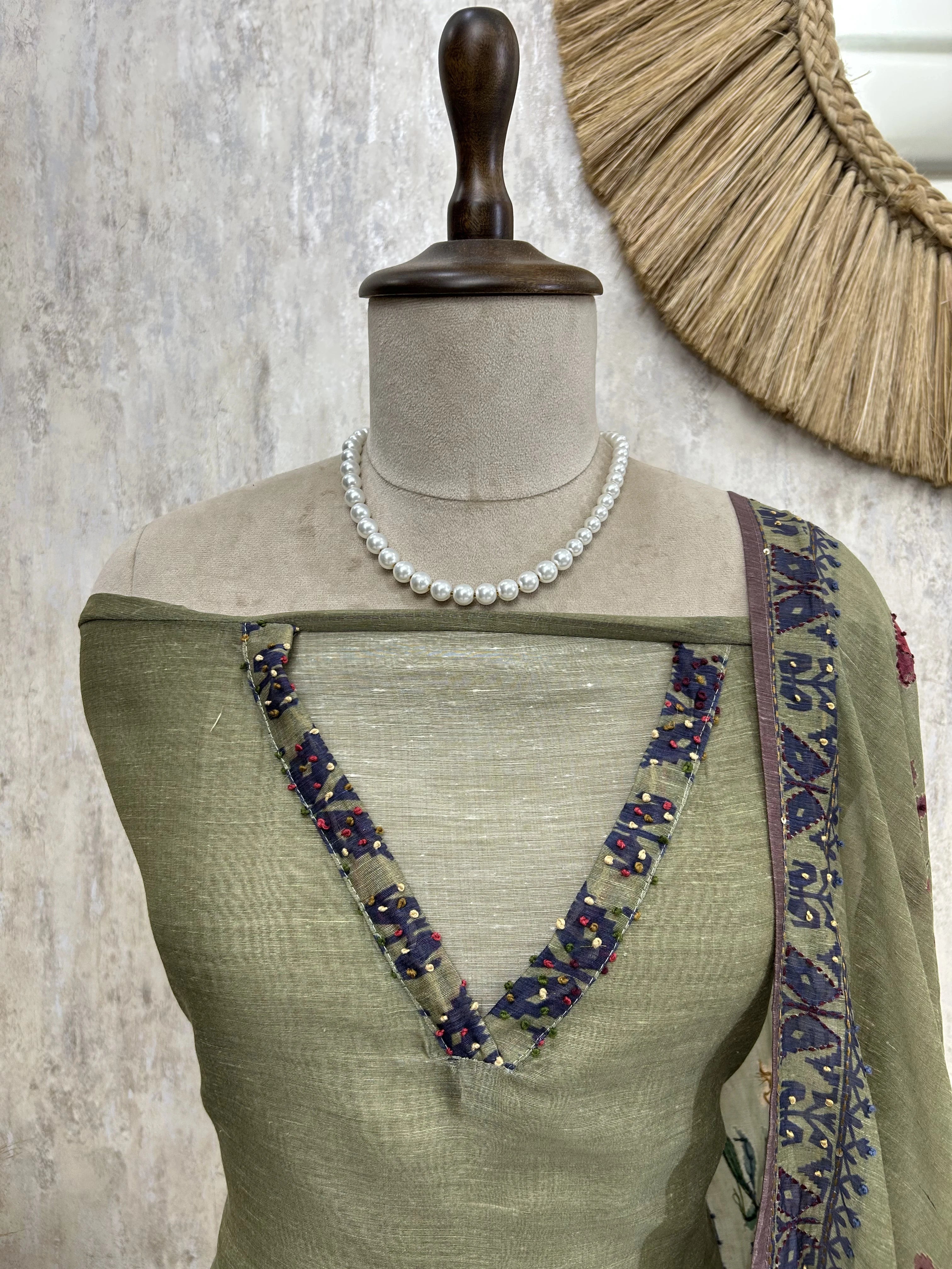 Parrot Motif Kantha Jamdani Linen Unstitched Suit Set