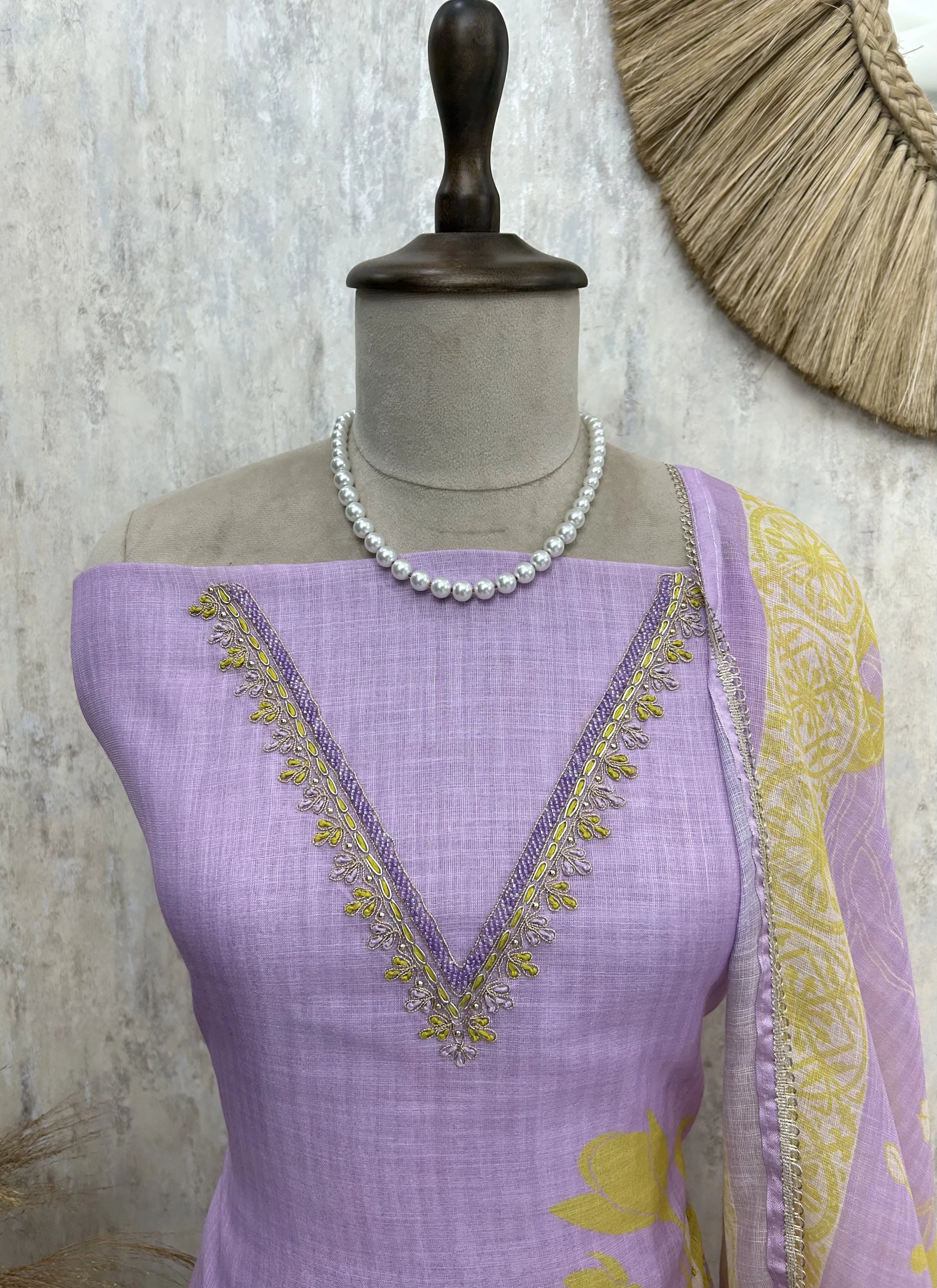 Linen Unstitched Suit Set With Kantha