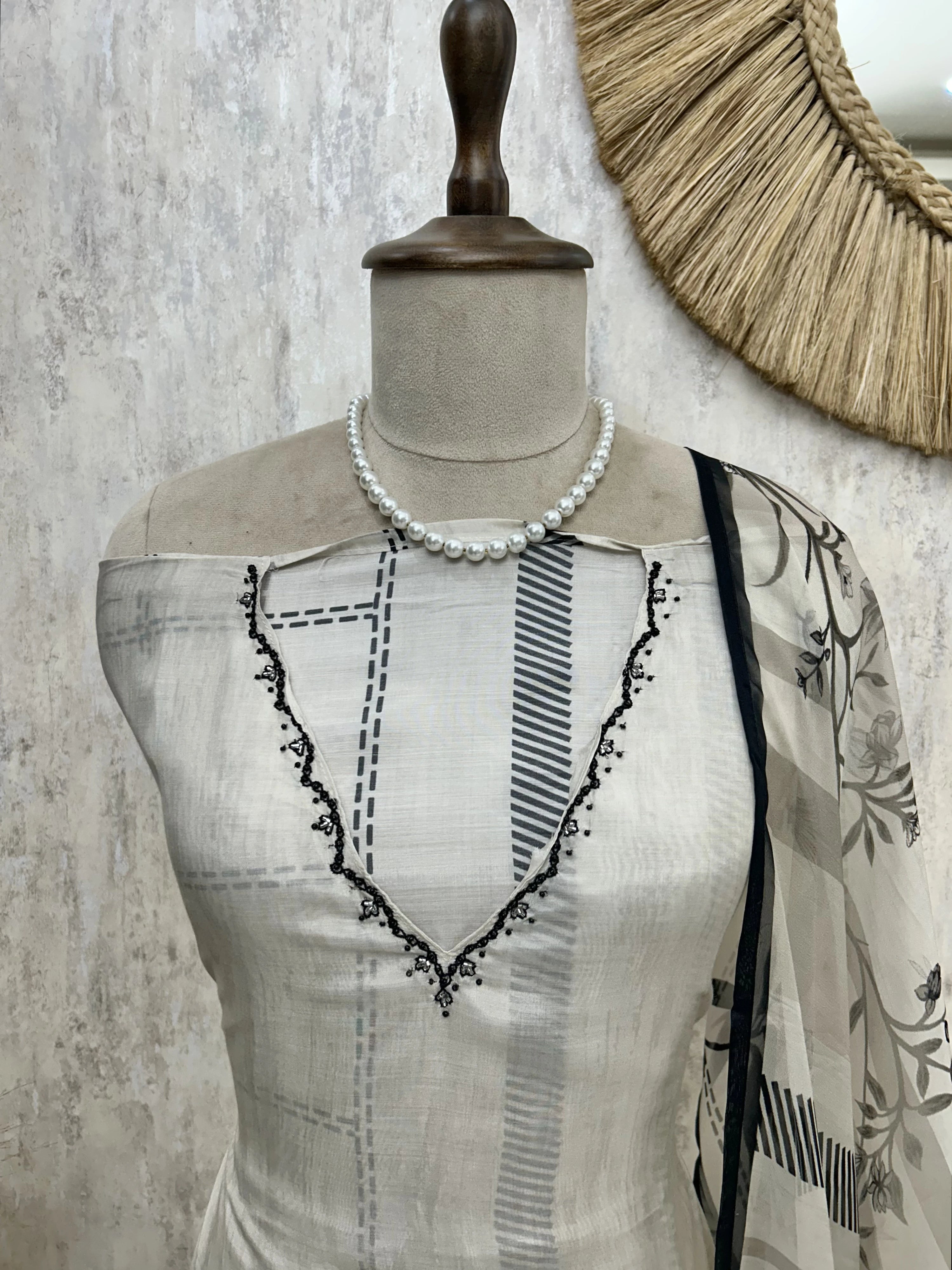 Floral Print Muslin Unstitched Suit Set