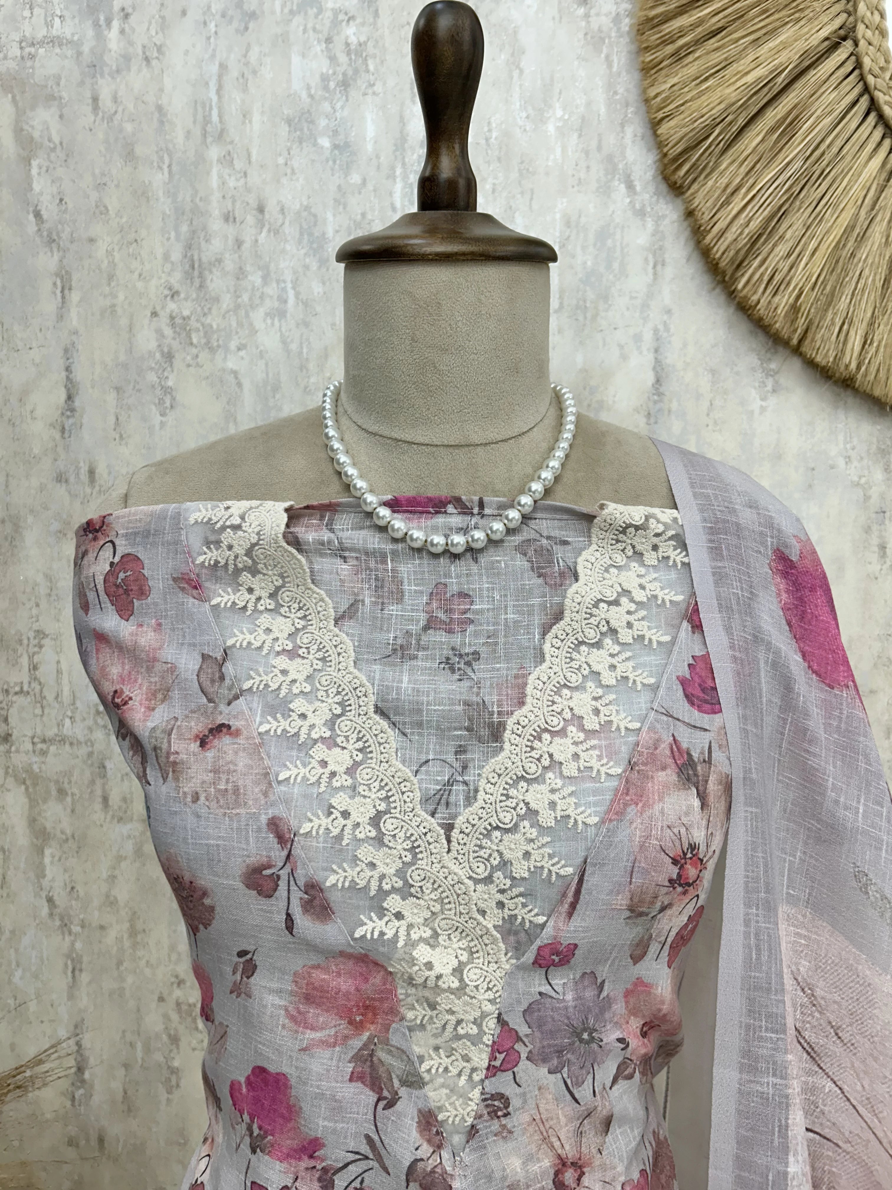 Printed Leaf Motif Jamdani Linen Unstitched Suit Set