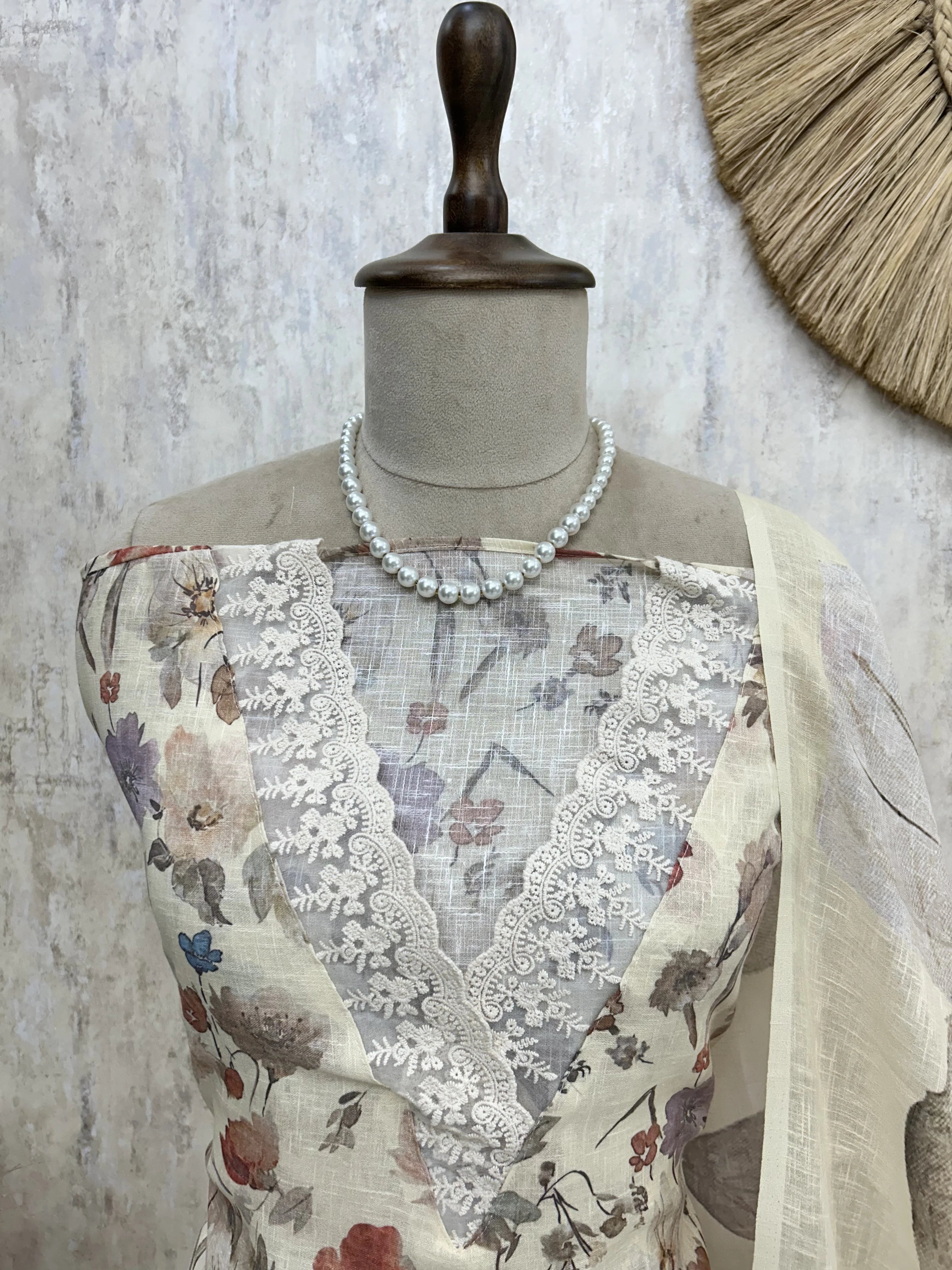 Printed Leaf Motif Jamdani Linen Unstitched Suit Set