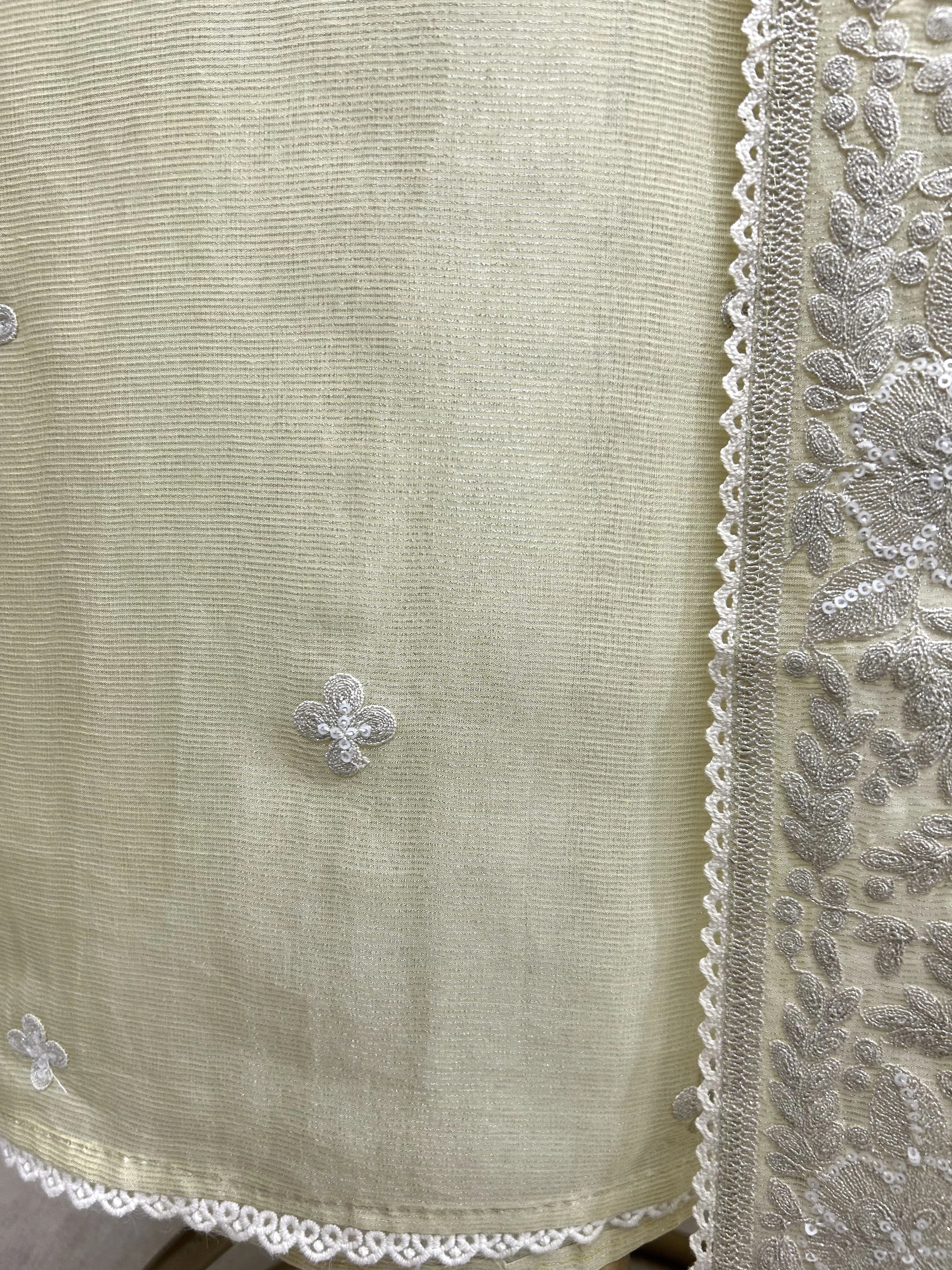 Tissue Linen With Embroidered Neck