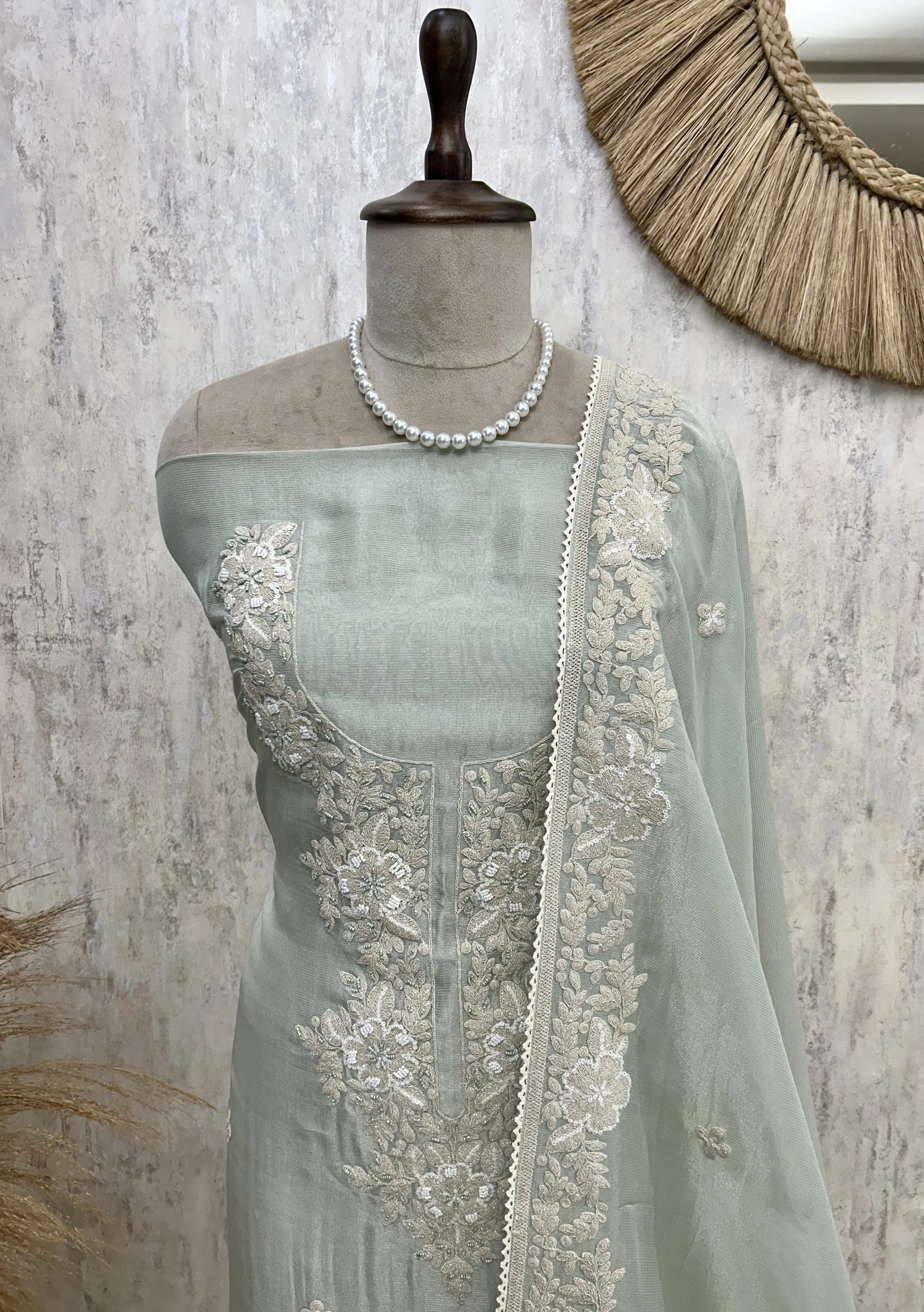 Tissue Linen With Embroidered Neck