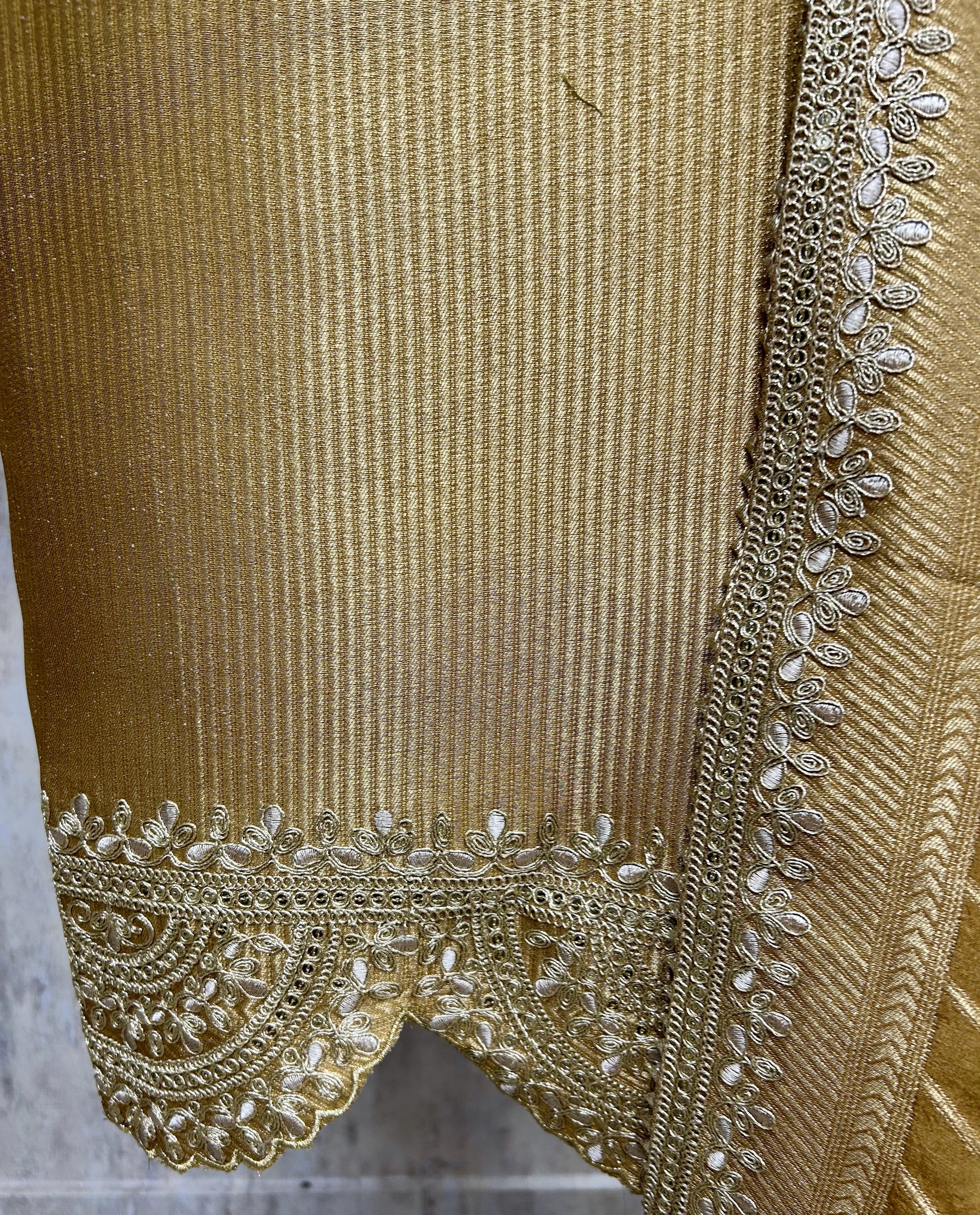 Tissue Unstitched Suit with Potli