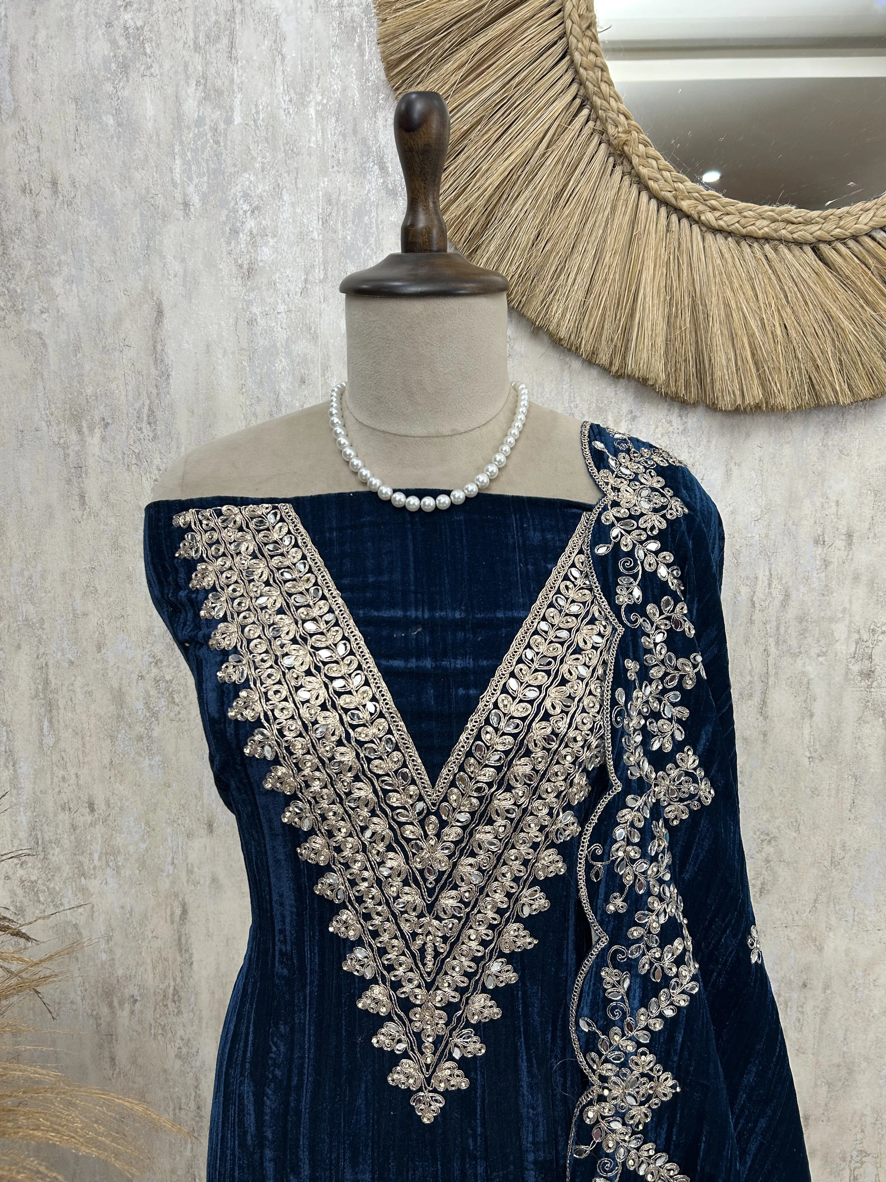 Velvet Unstitched suit with Mirror & Zari Work