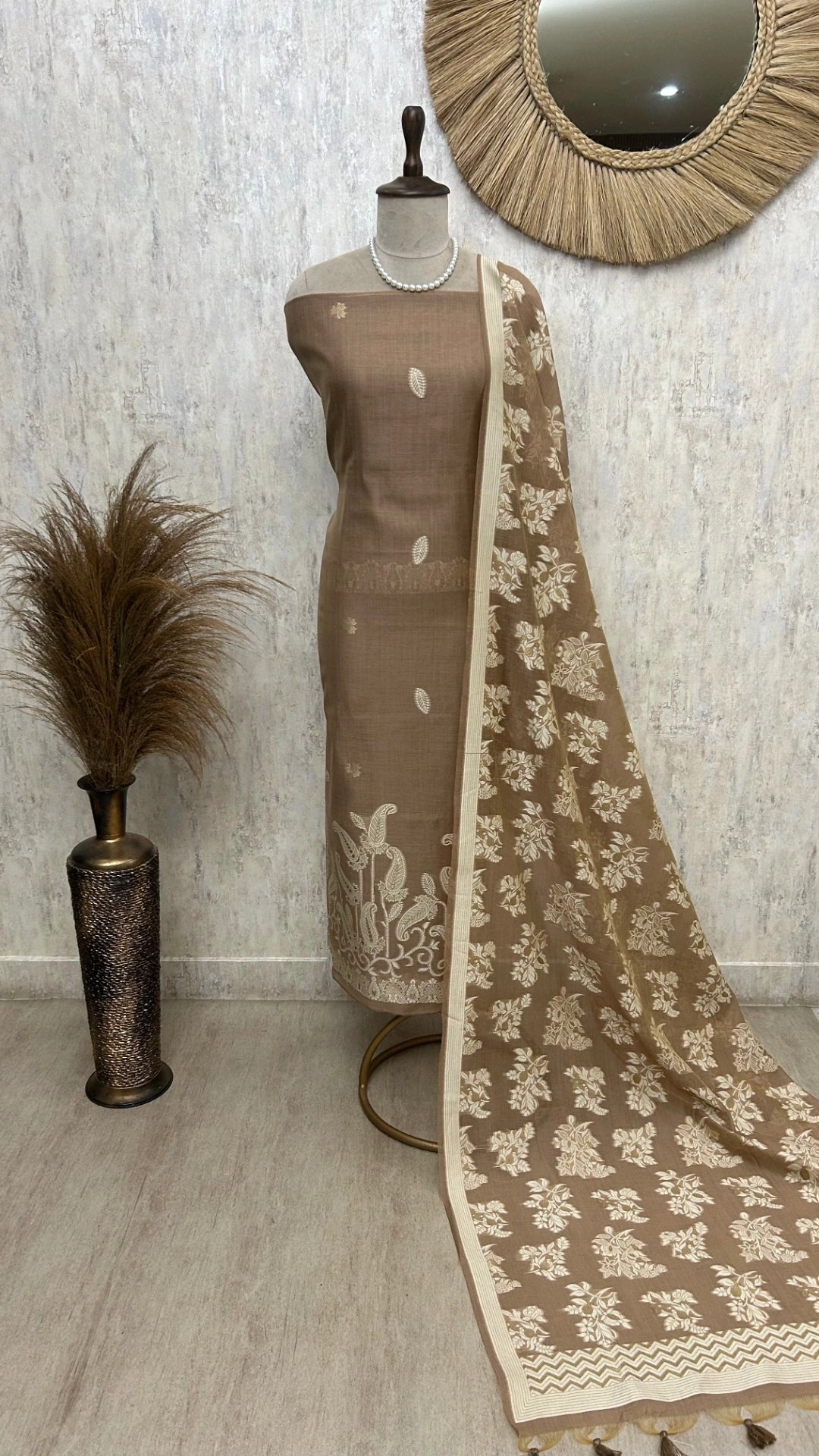Jamdani Linen Unstitched Suit Set With Leaf Motifs