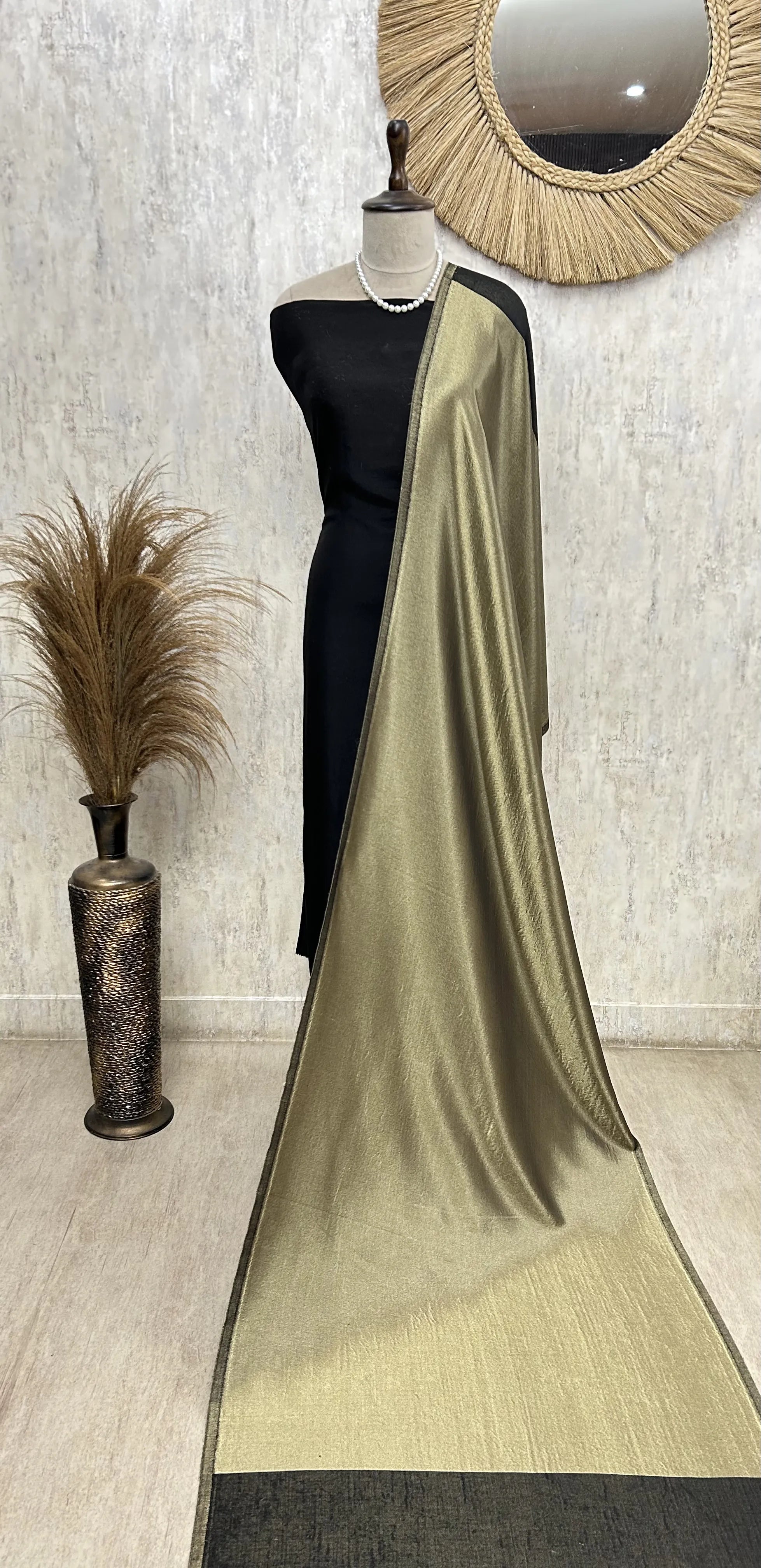 Reversible Moonlight Unisex Stoles With Curated Box Packaging