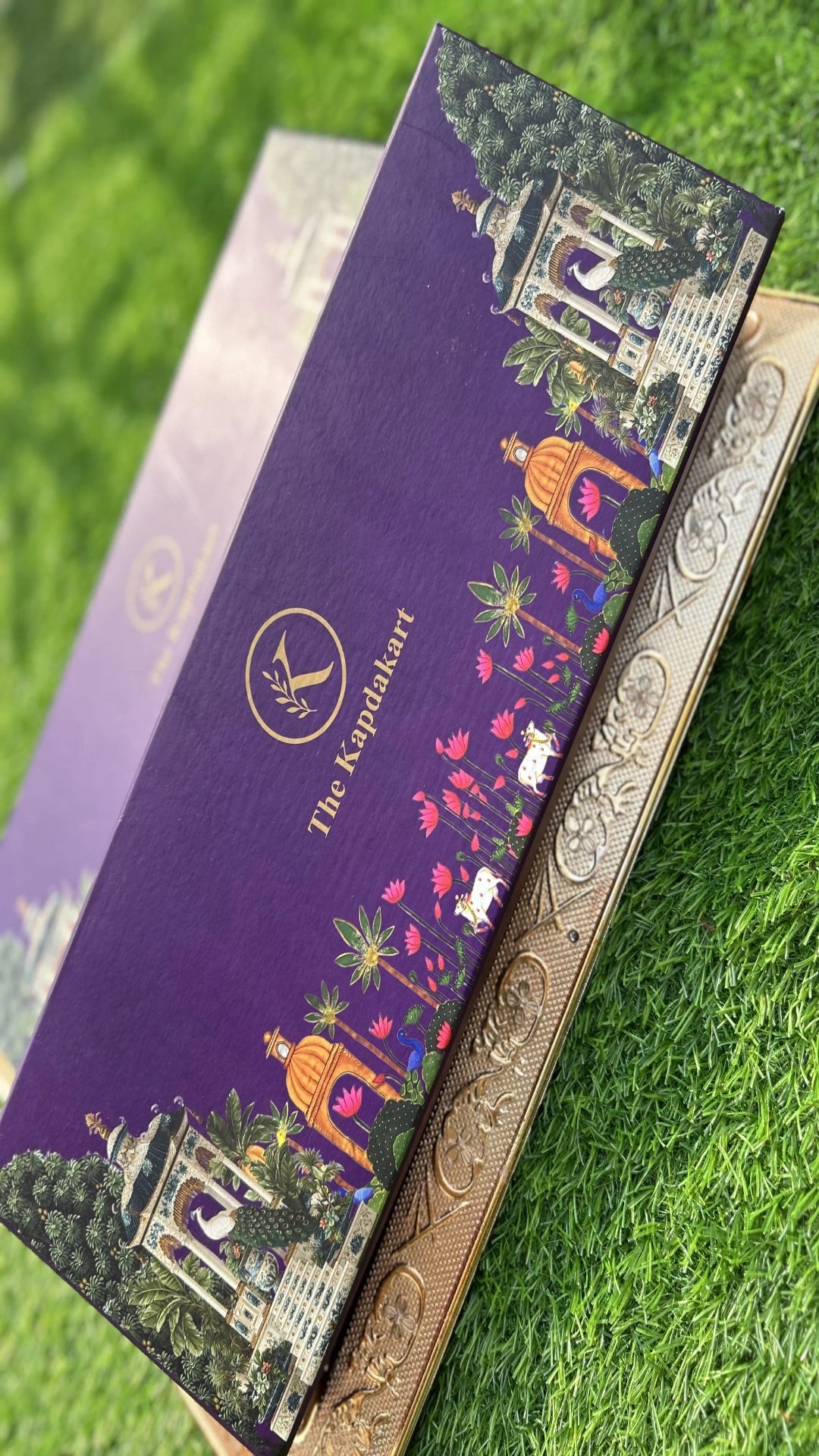 Non Reversible Pashmina Shawl With Curated Box Packaging