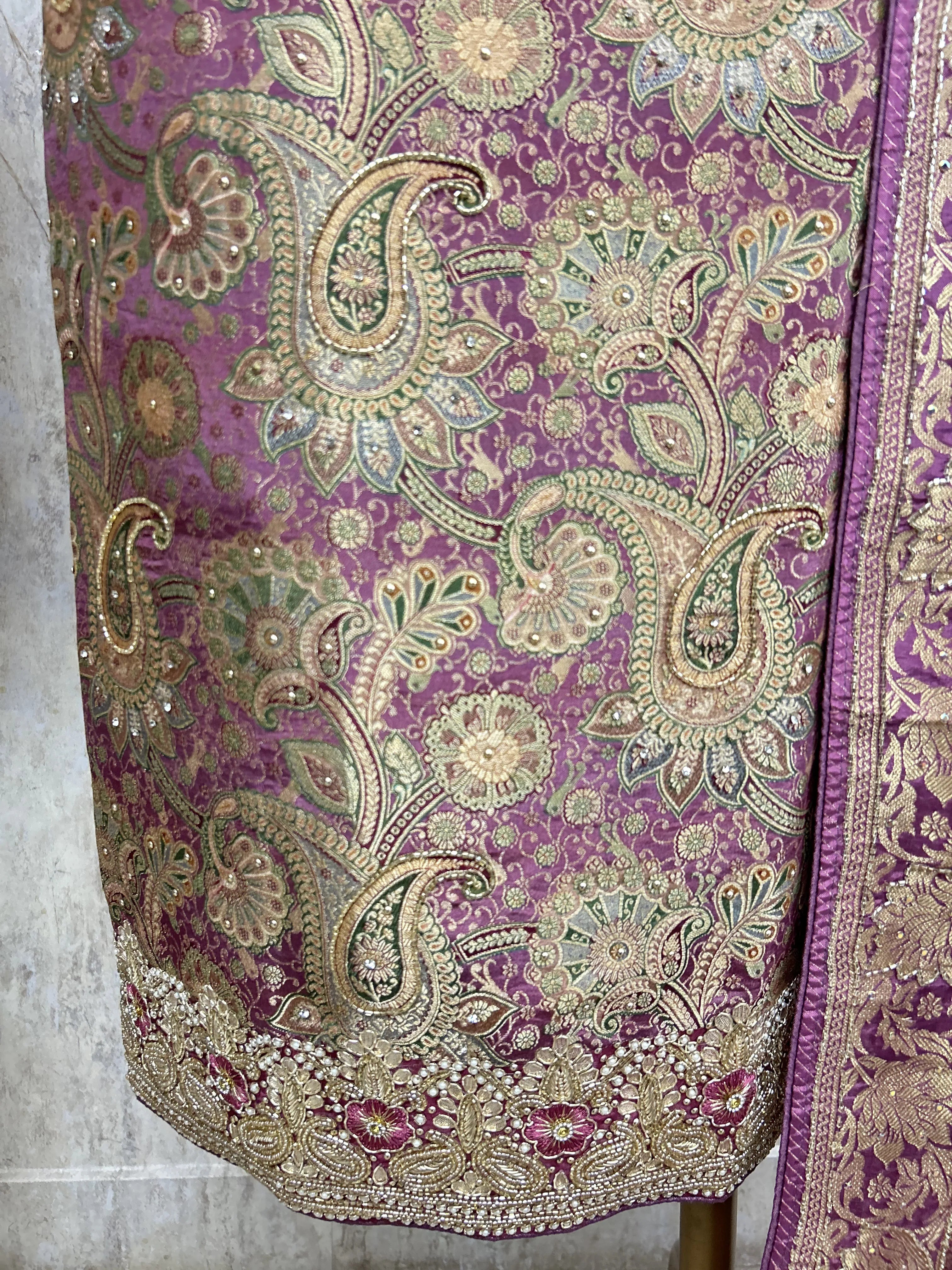 Verdant Silk Harmony Unstiched Suit