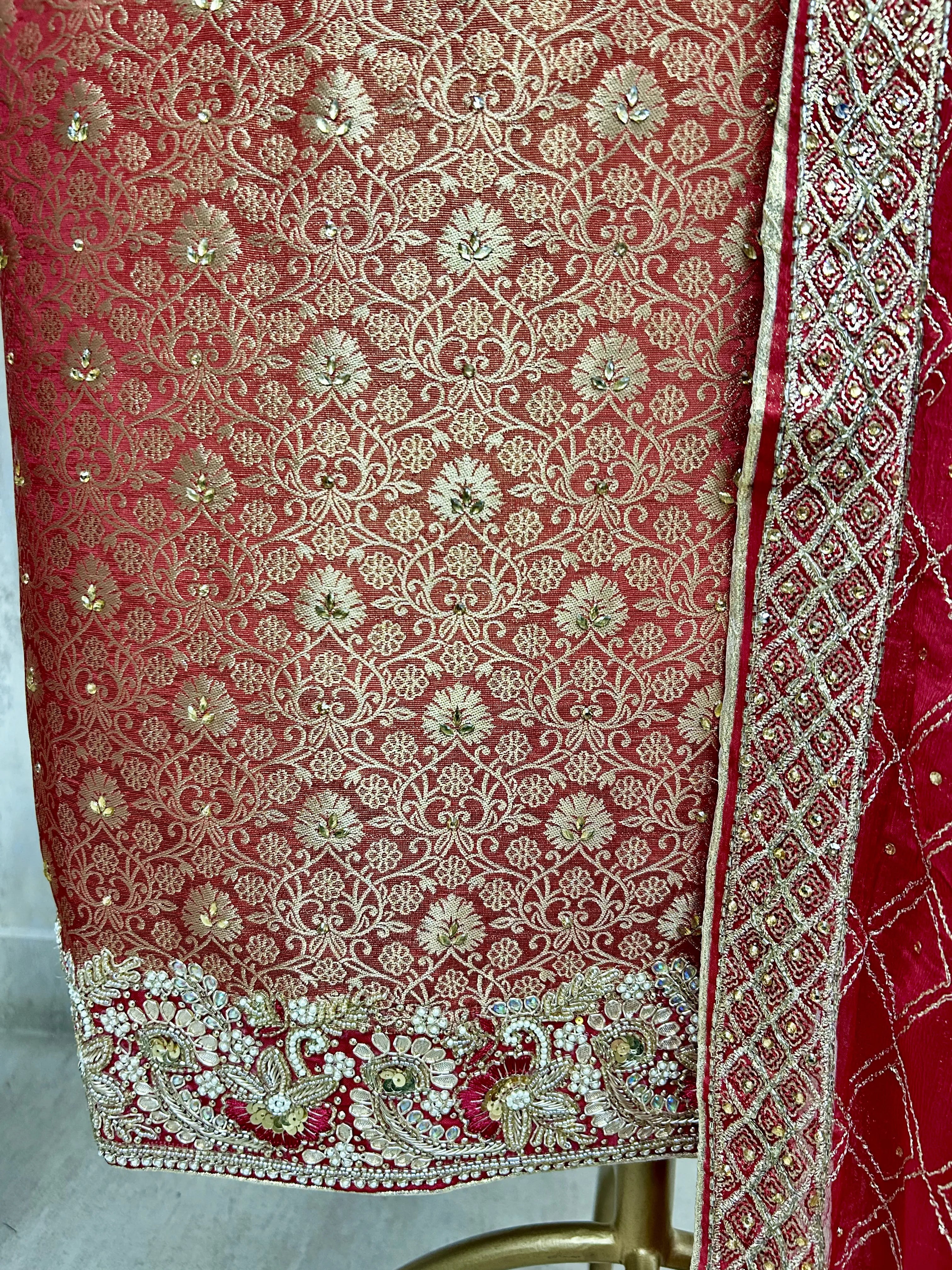 Festive Elegance Unstiched Suit