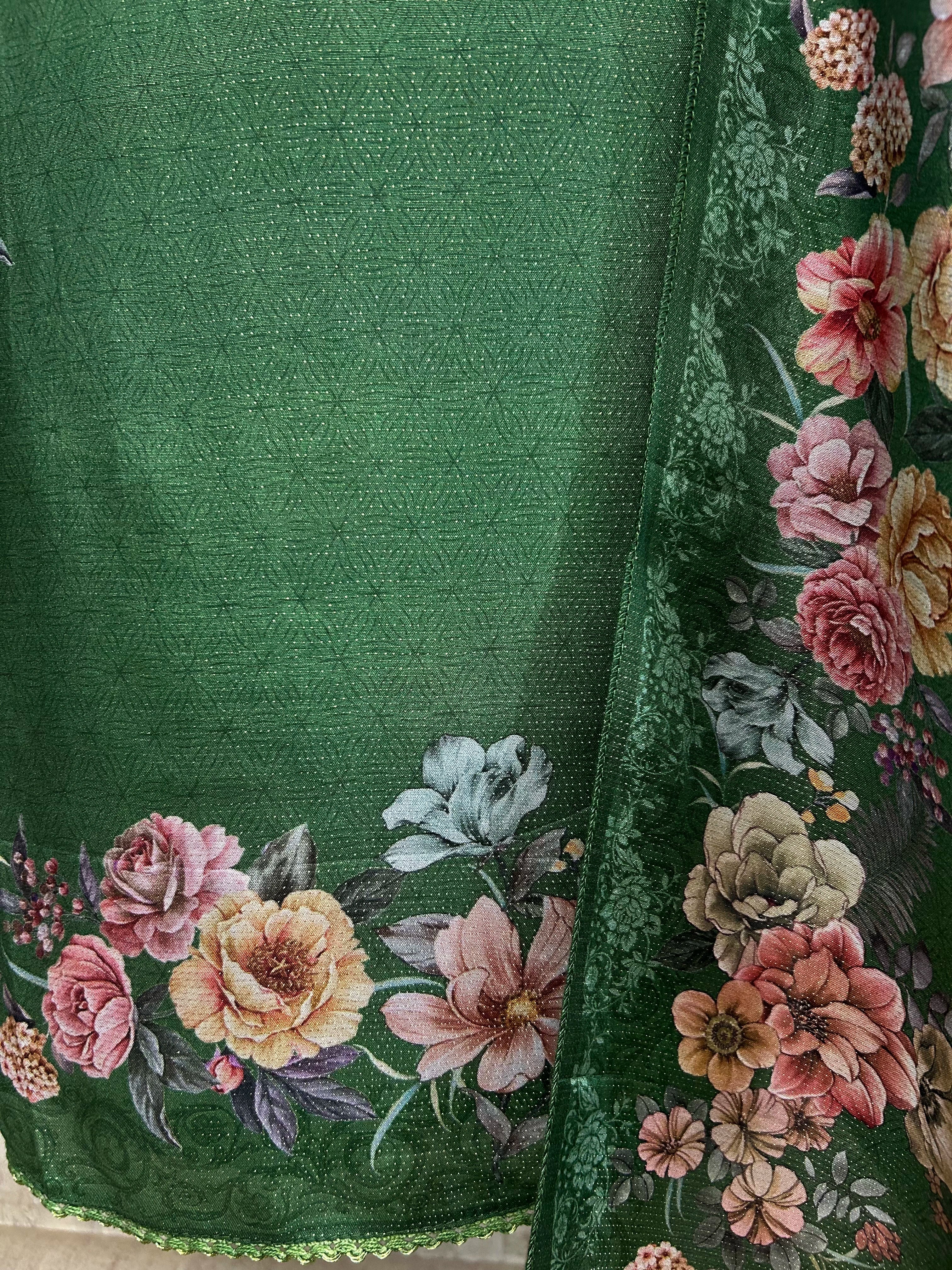 Muslin Unstitched Suit Set With Floral Motif