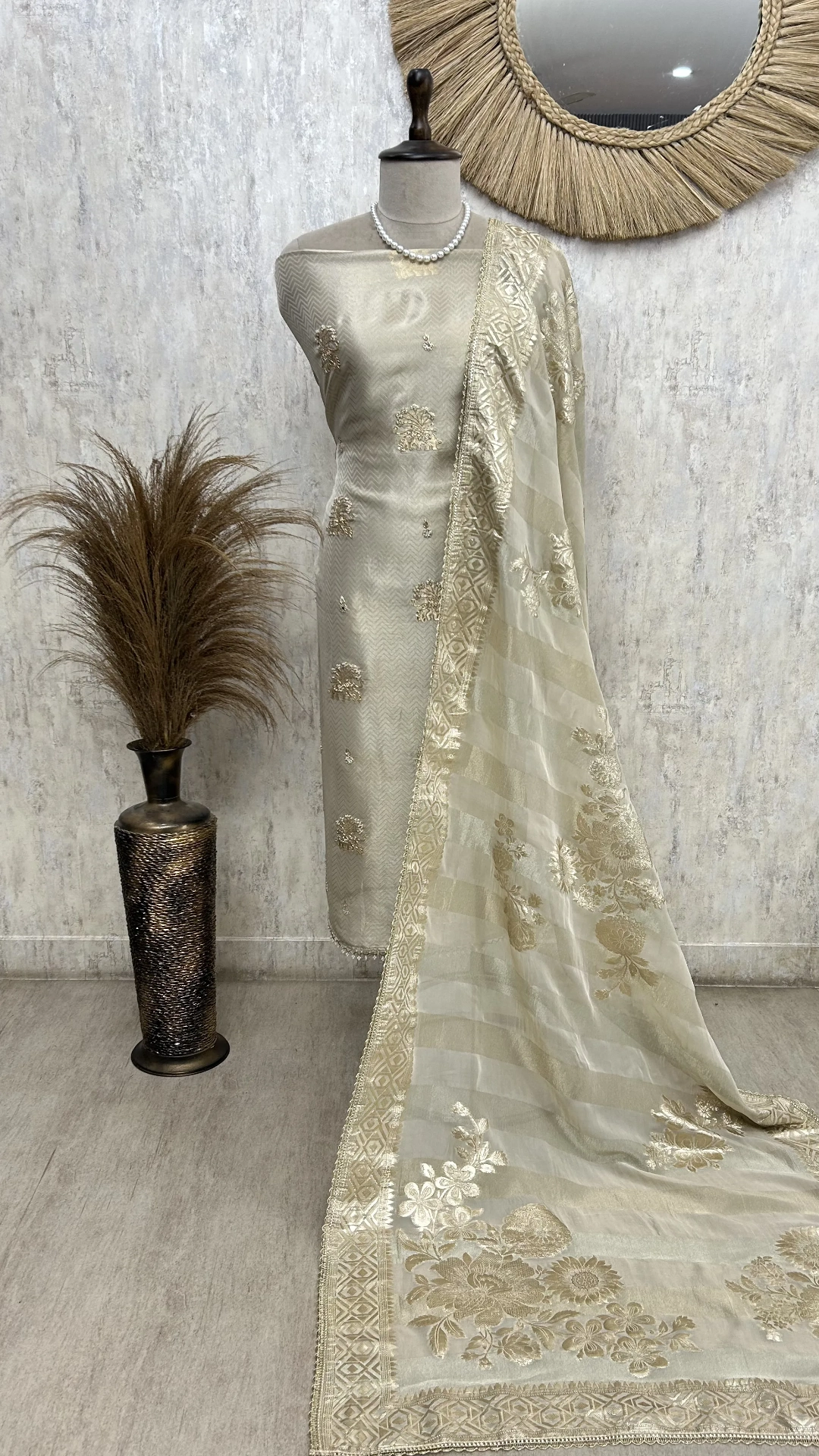 Gold Grace Unstiched Suit