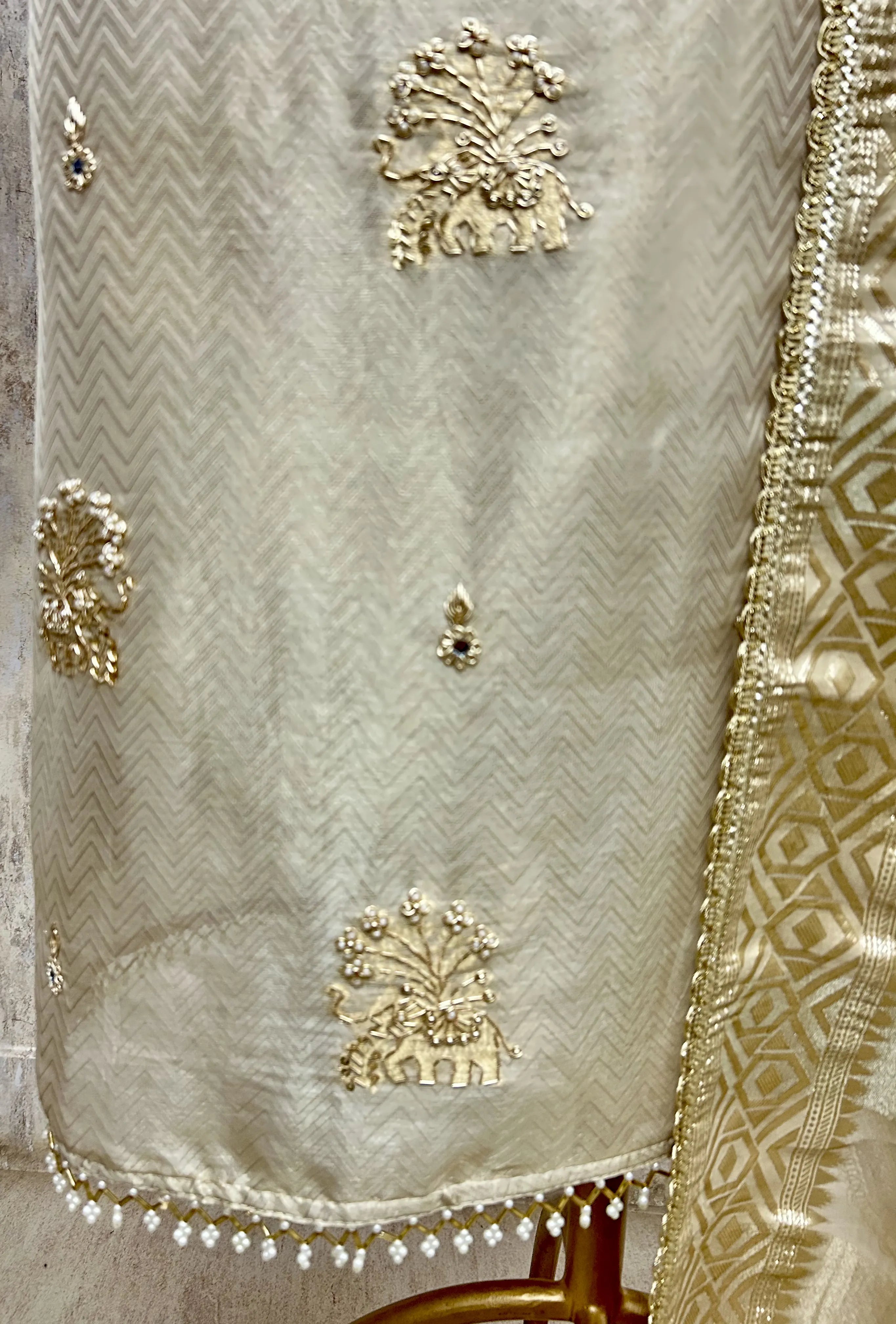 Gold Grace Unstiched Suit