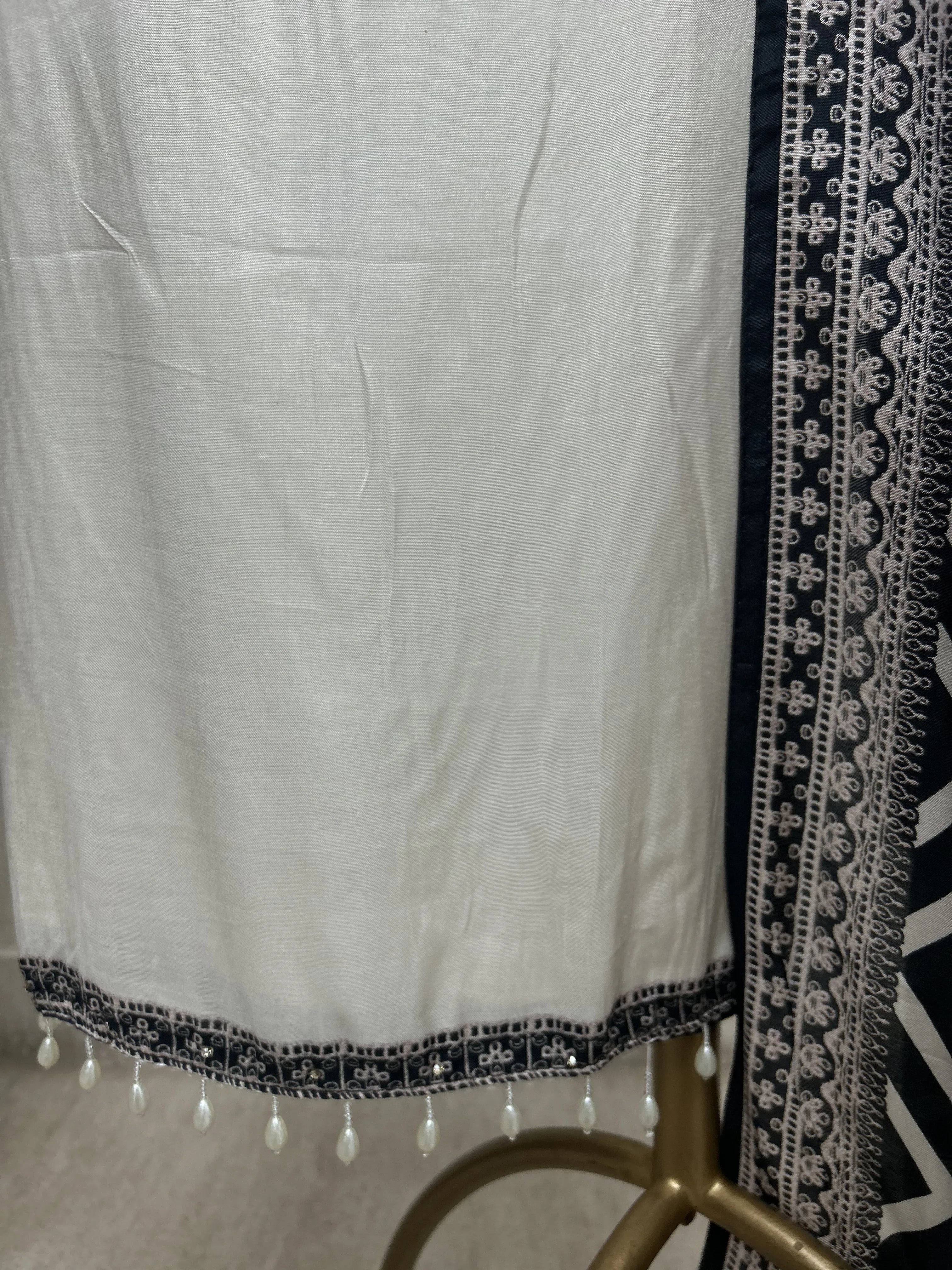 Striped Elegance Unstiched Suit