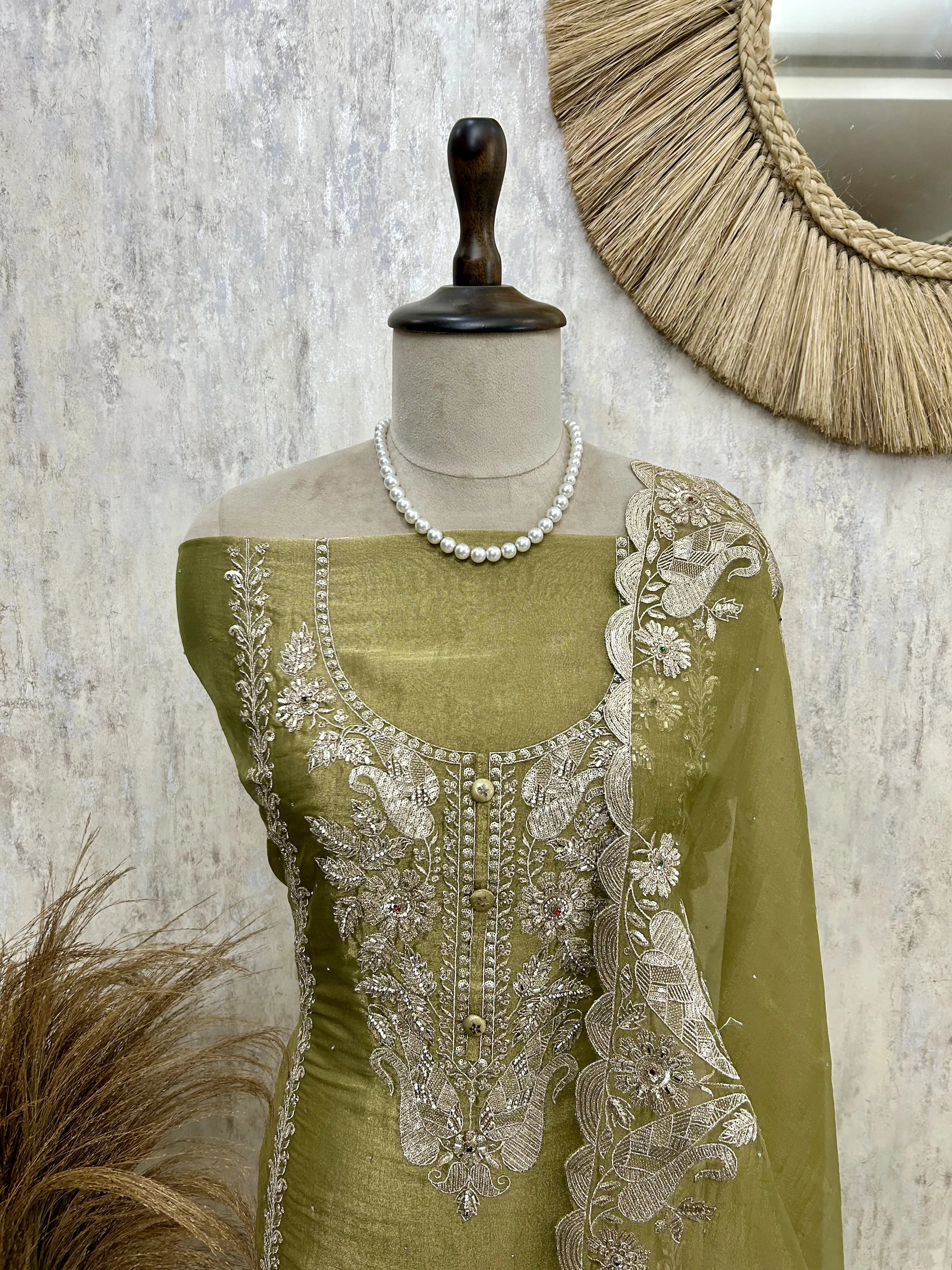 Antique Rose Elegance Unstiched Suit