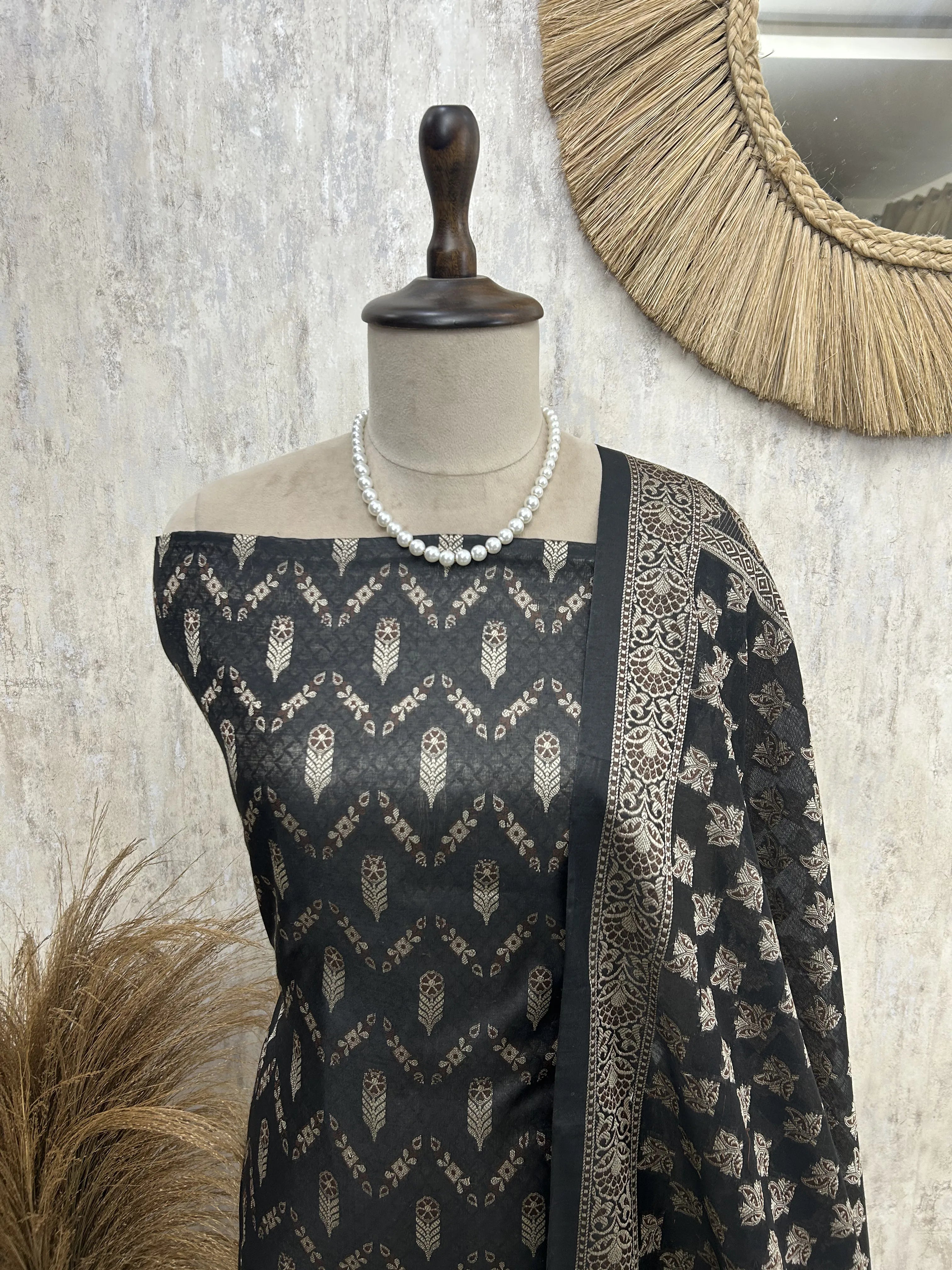 Classic Grace Unstiched Suit