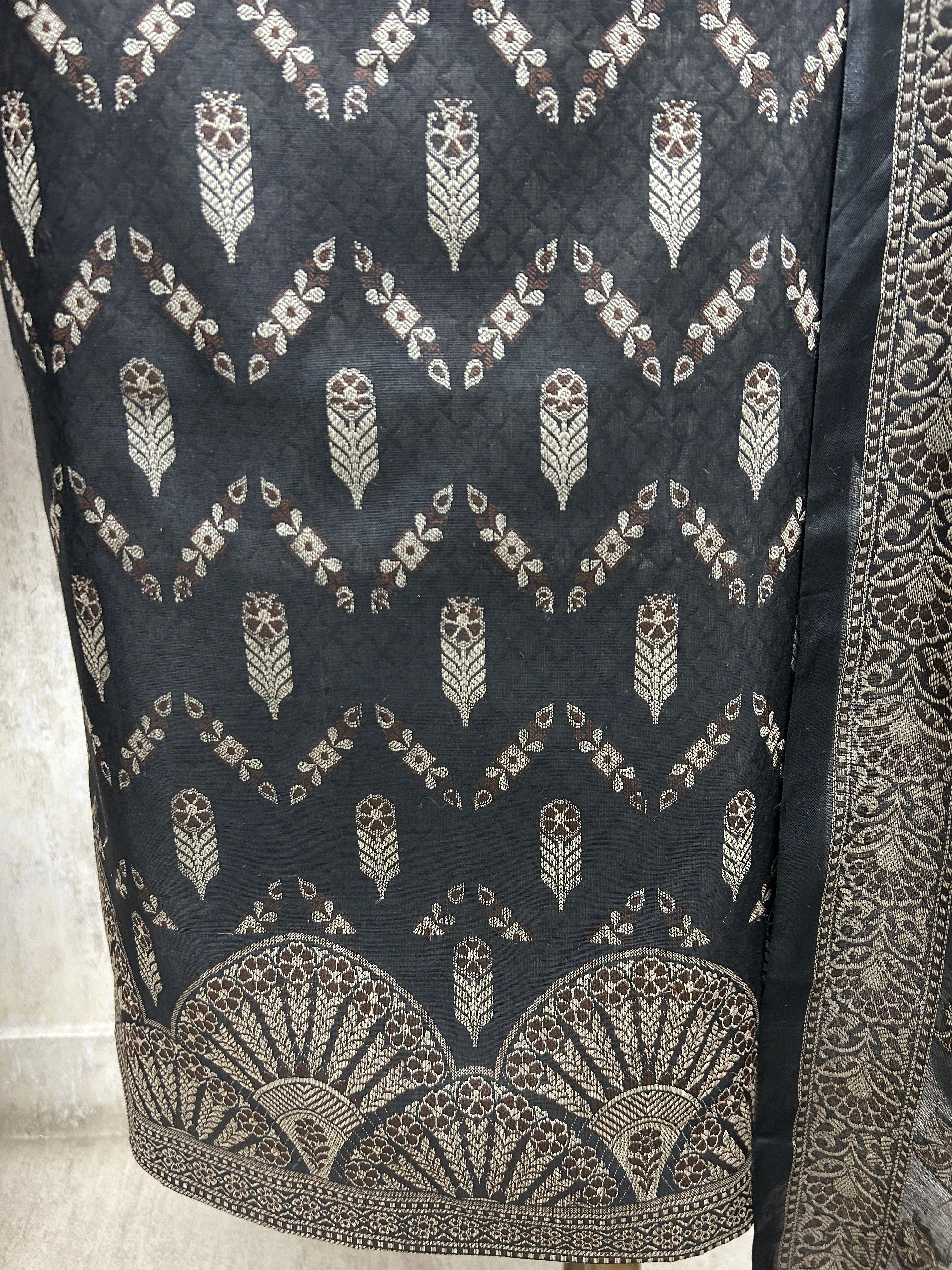 Classic Grace Unstiched Suit