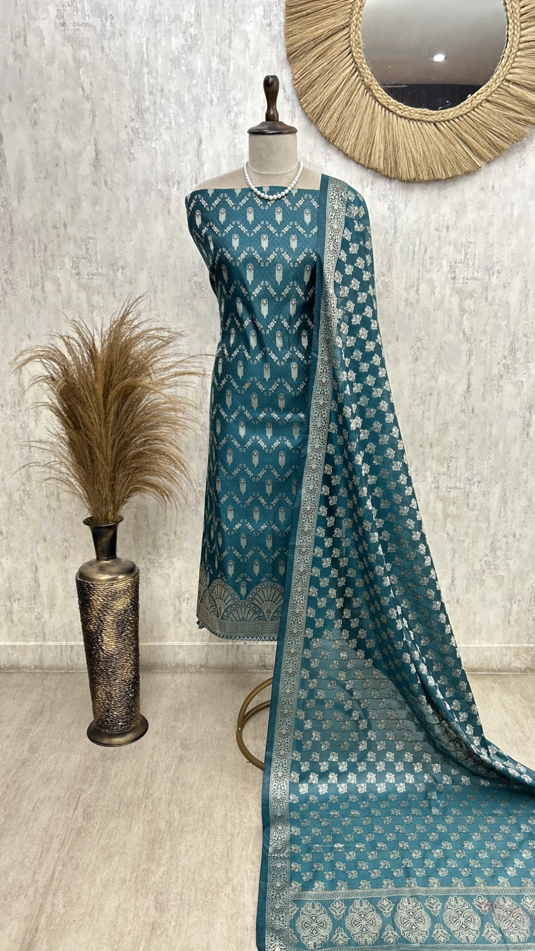 Classic Grace Unstiched Suit