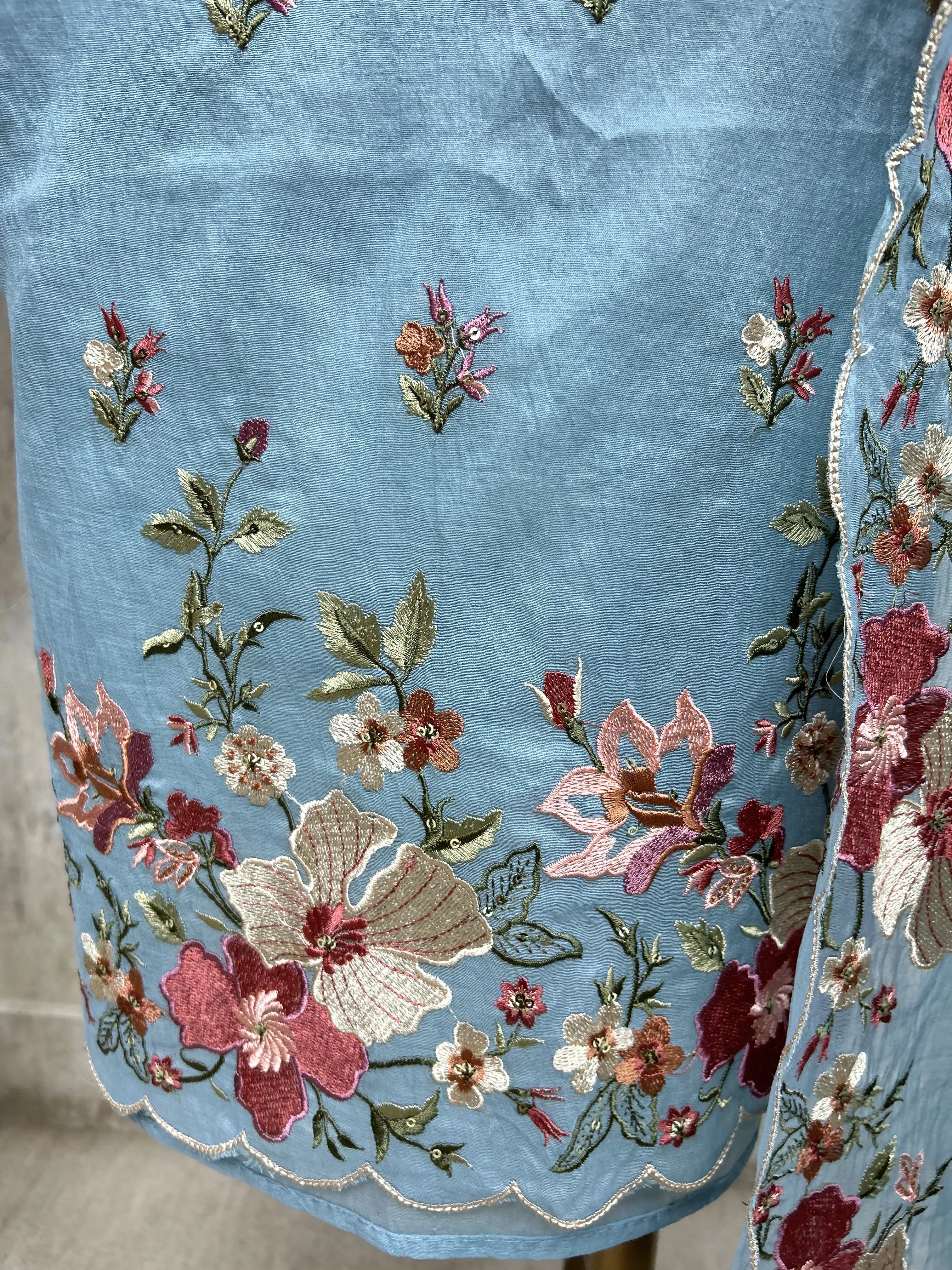 Soft Lilac Charm Unstiched Suit