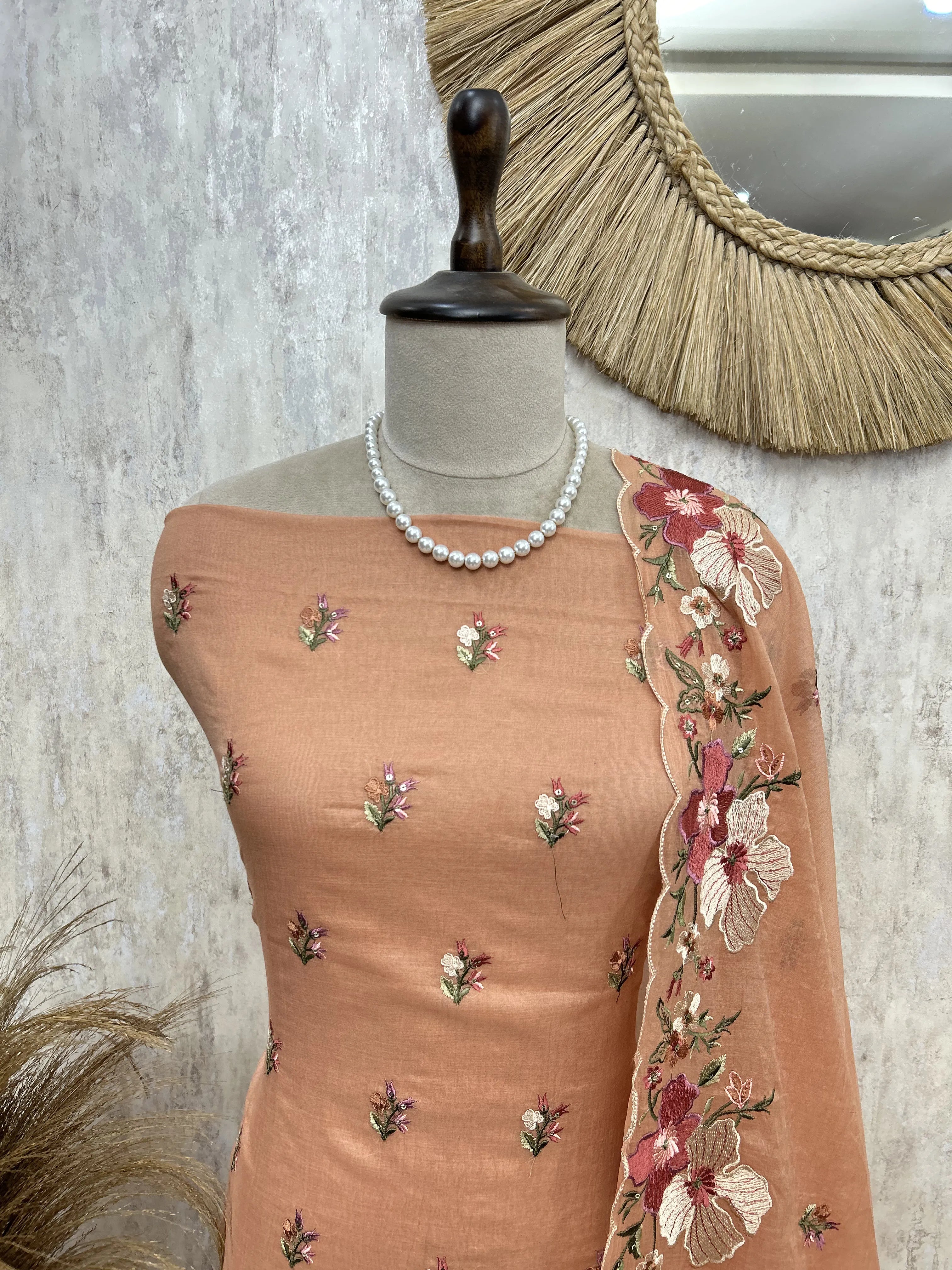 Soft Lilac Charm Unstiched Suit