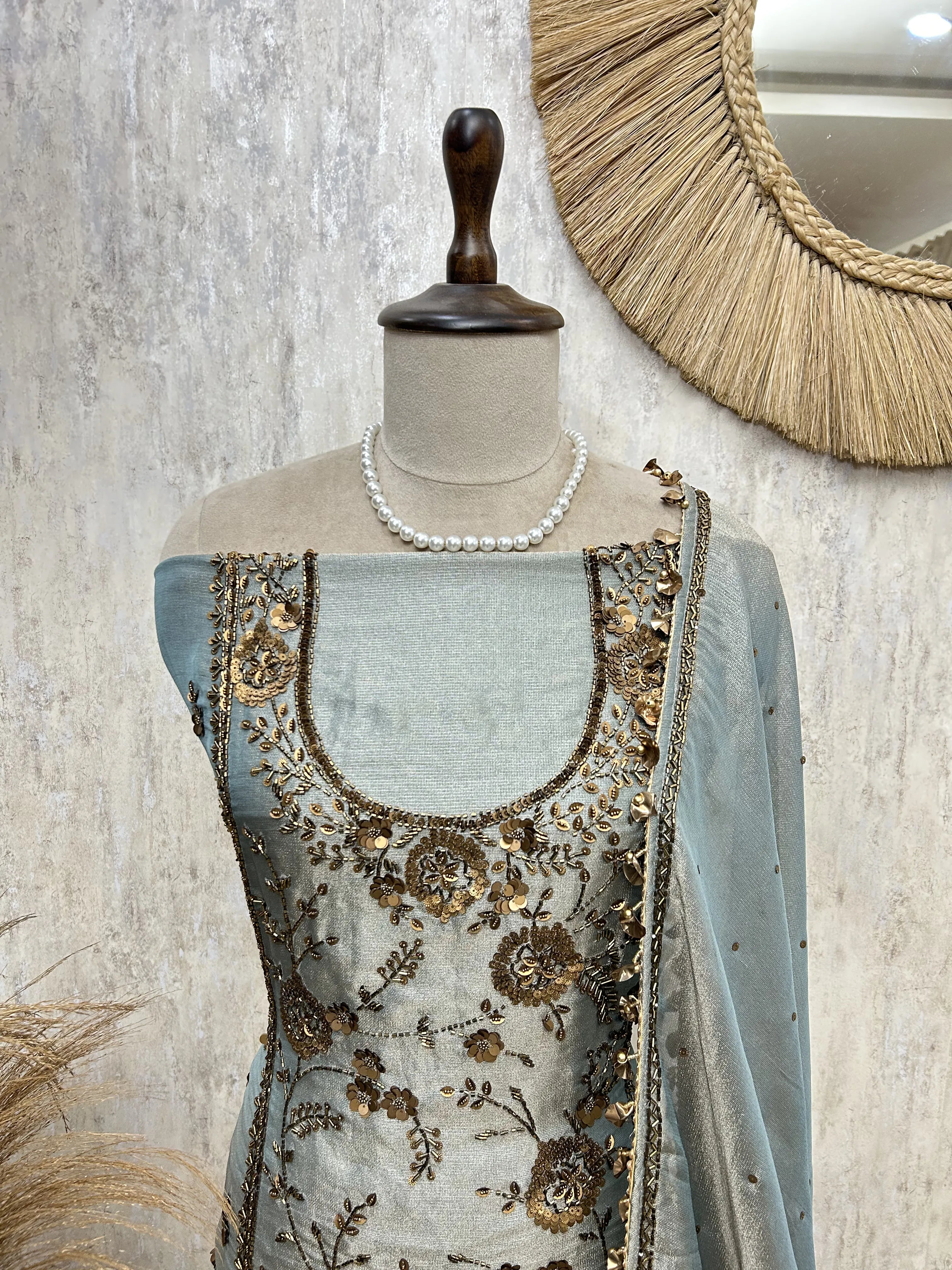 Ethereal Floral Grace Unstiched Suit