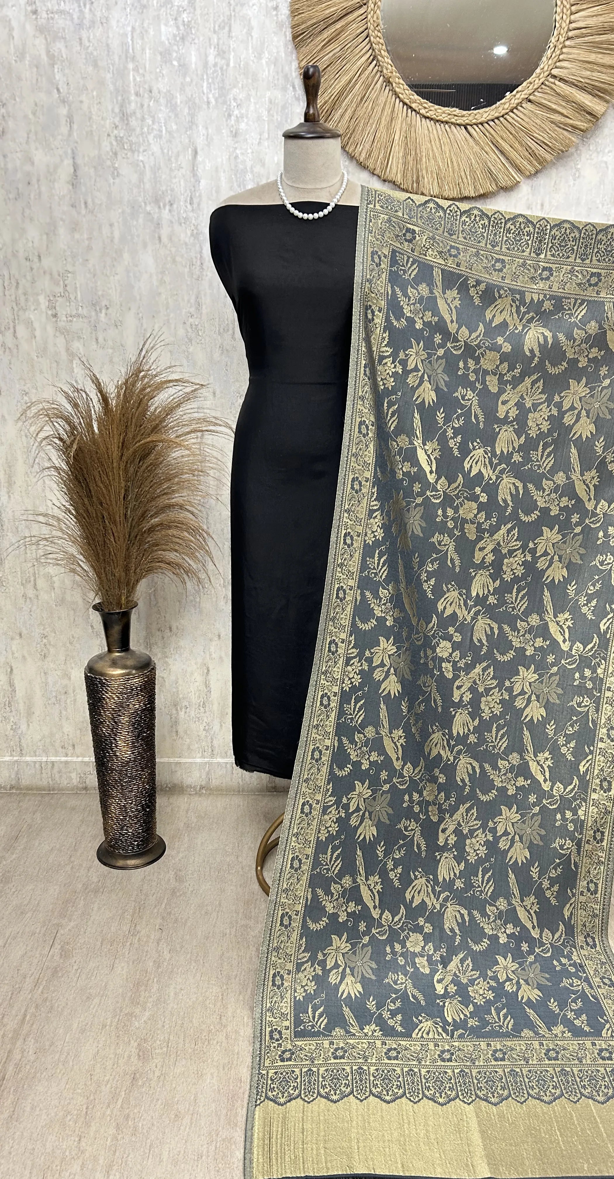 Reversible Moonlight Unisex Stoles With Curated Box Packaging