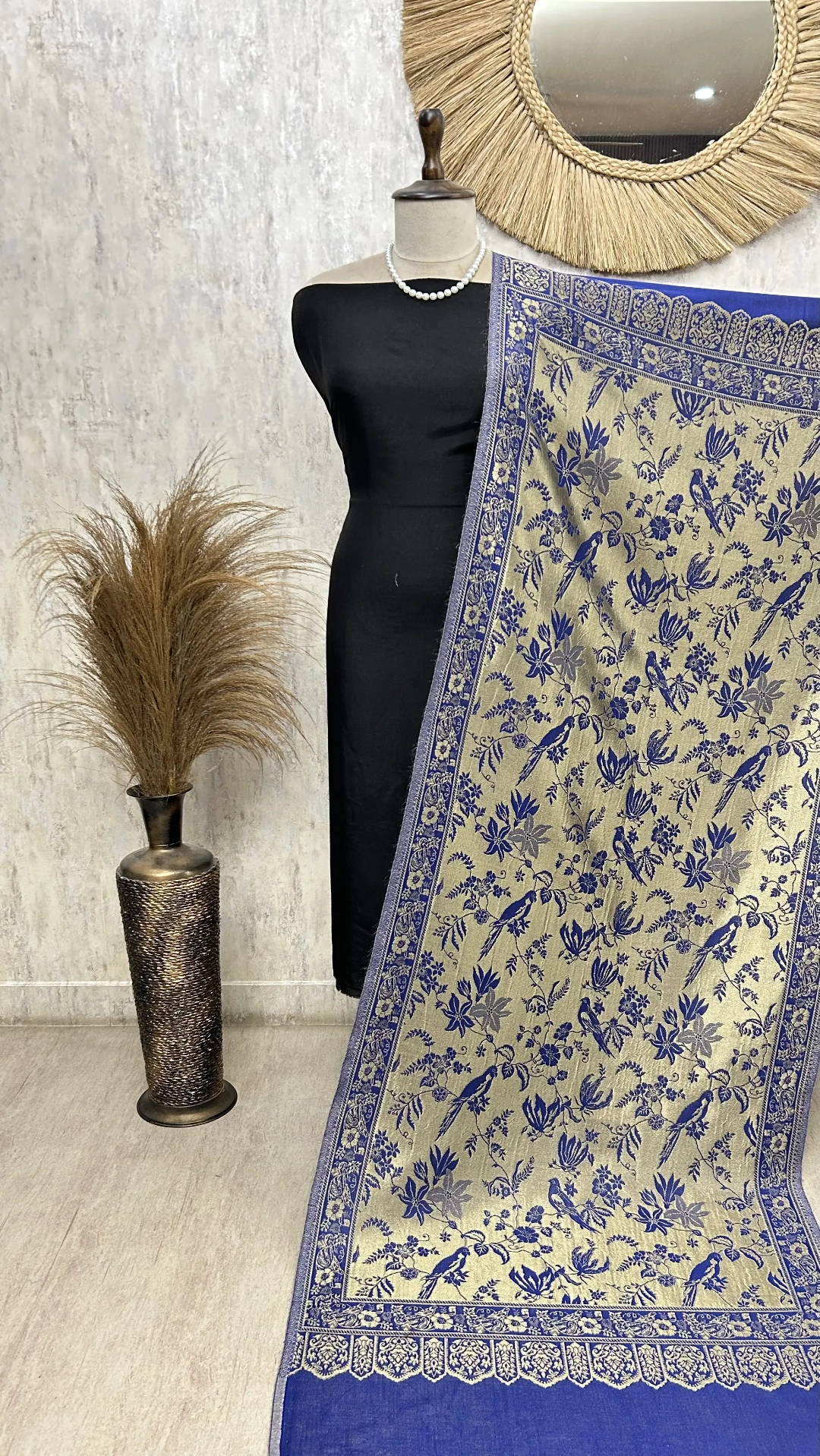 Reversible Moonlight Unisex Stoles With Curated Box Packaging