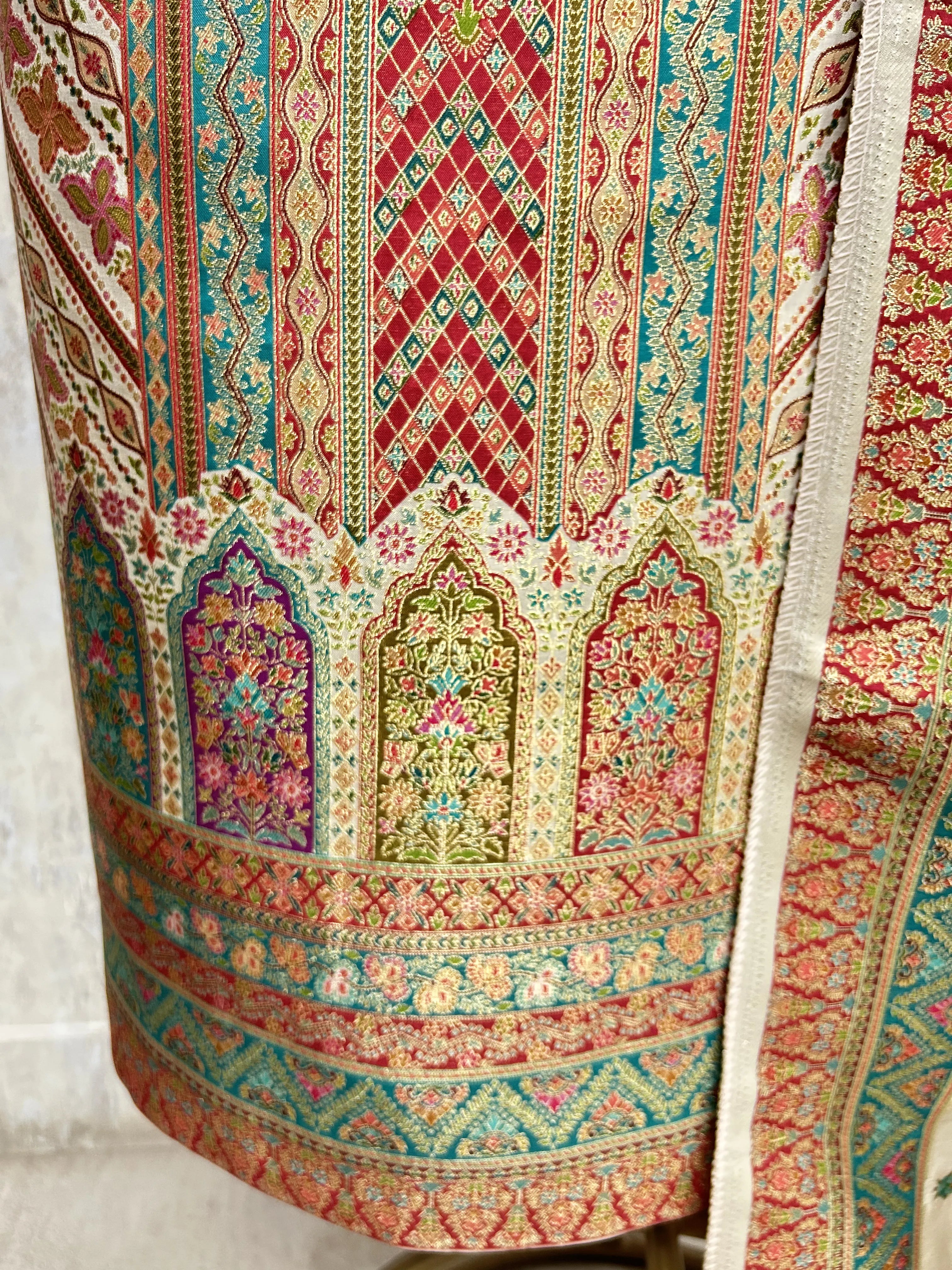Vibrant Ethnic Weave Unstiched Suit