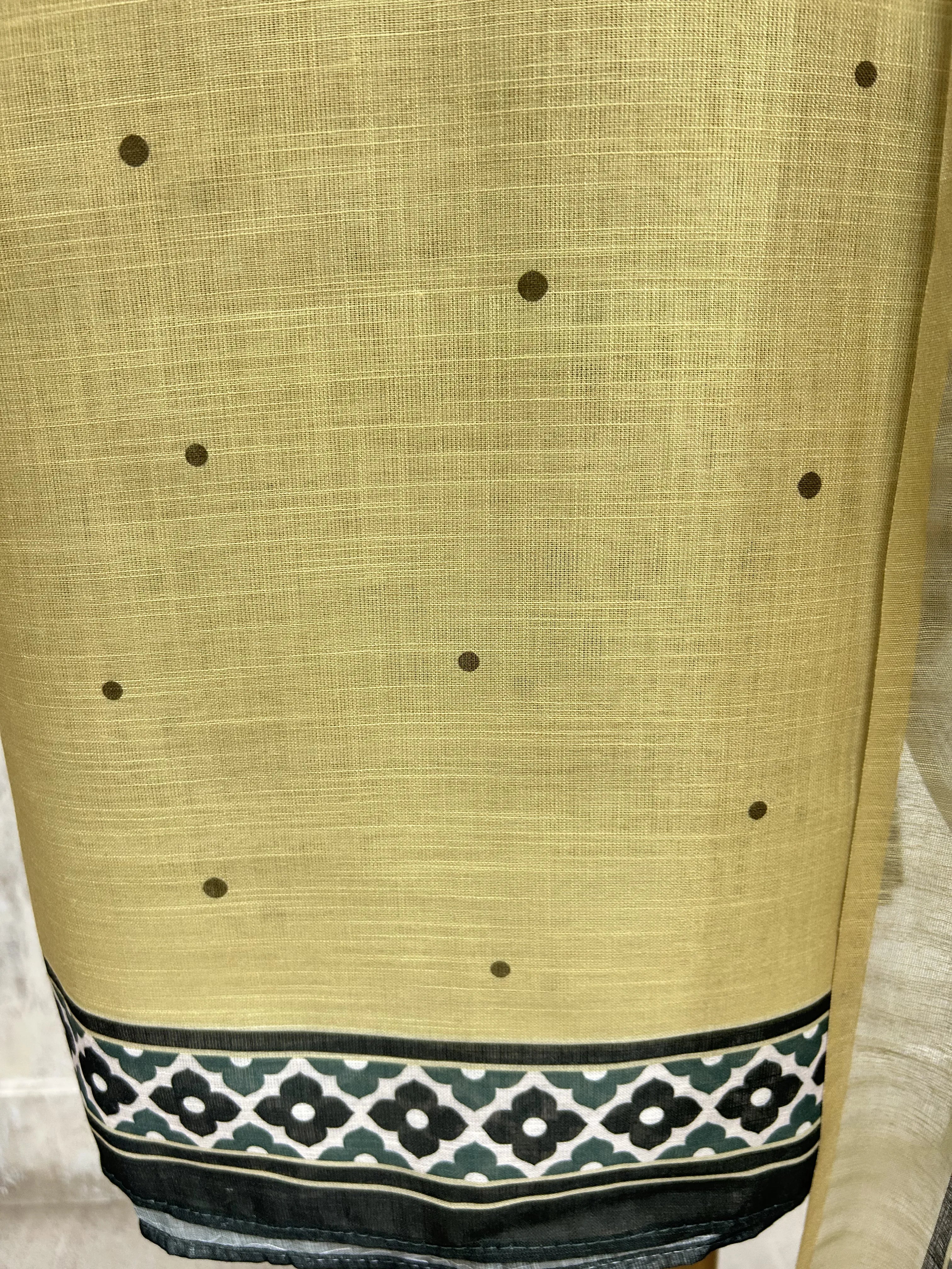 Royal Muse Ensemble Unstiched Suit