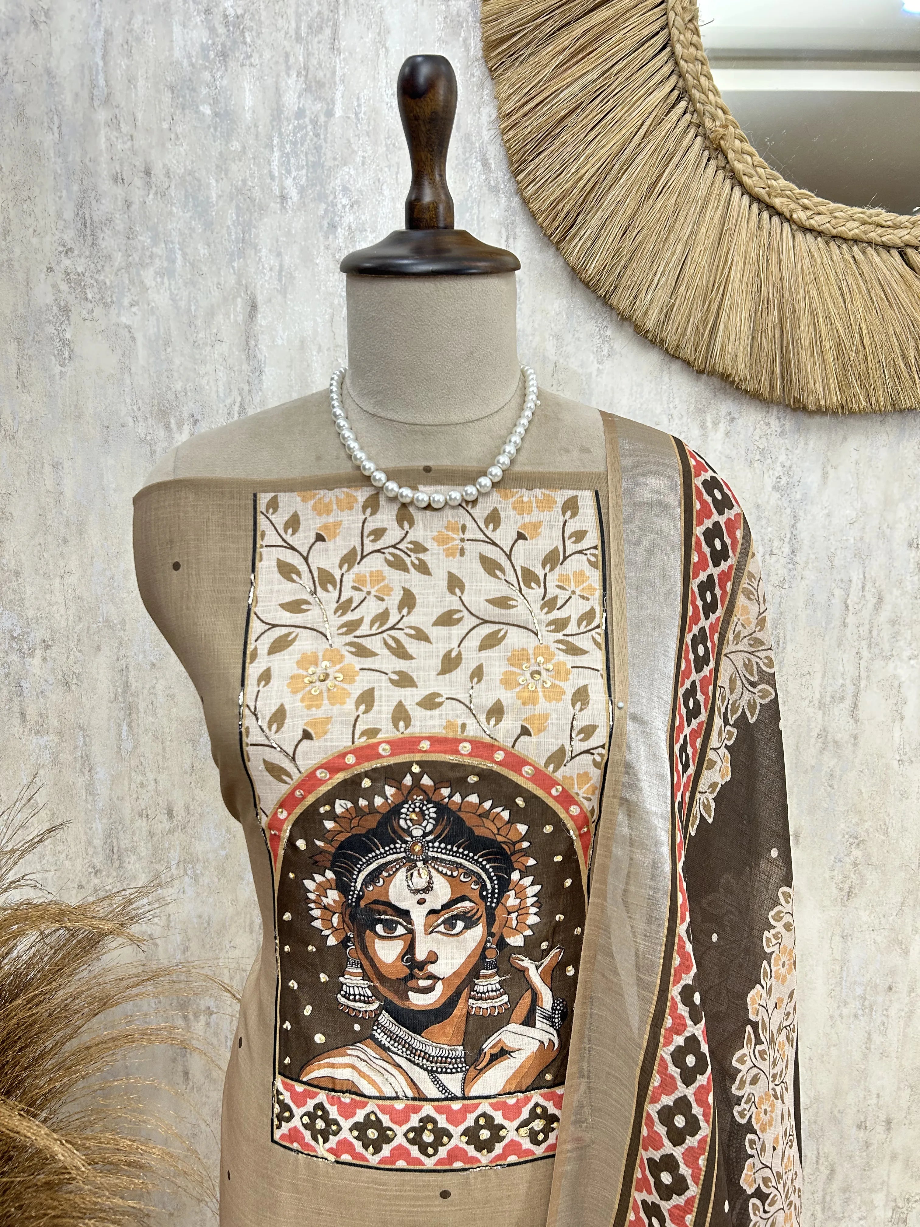 Royal Muse Ensemble Unstiched Suit