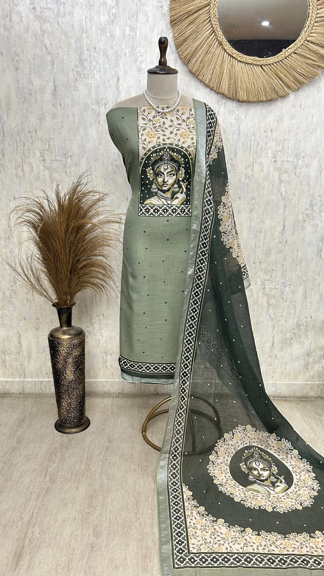 Royal Muse Ensemble Unstiched Suit