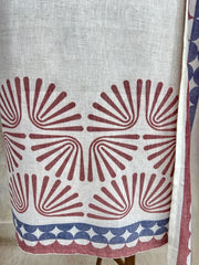 Elegant Ethnic Aura Unstitched Suit