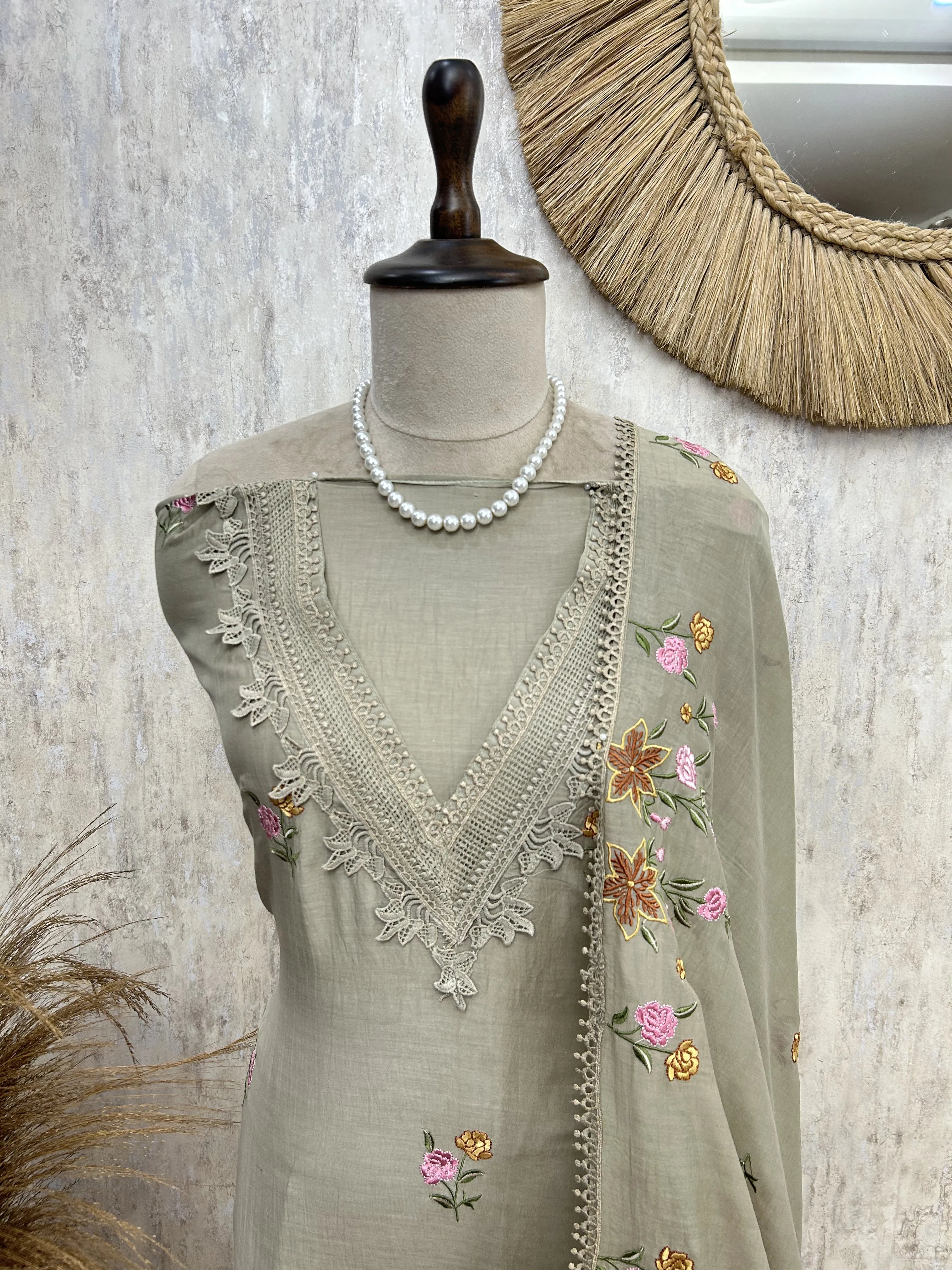 Elegant Floral Drape Unstitched Suit