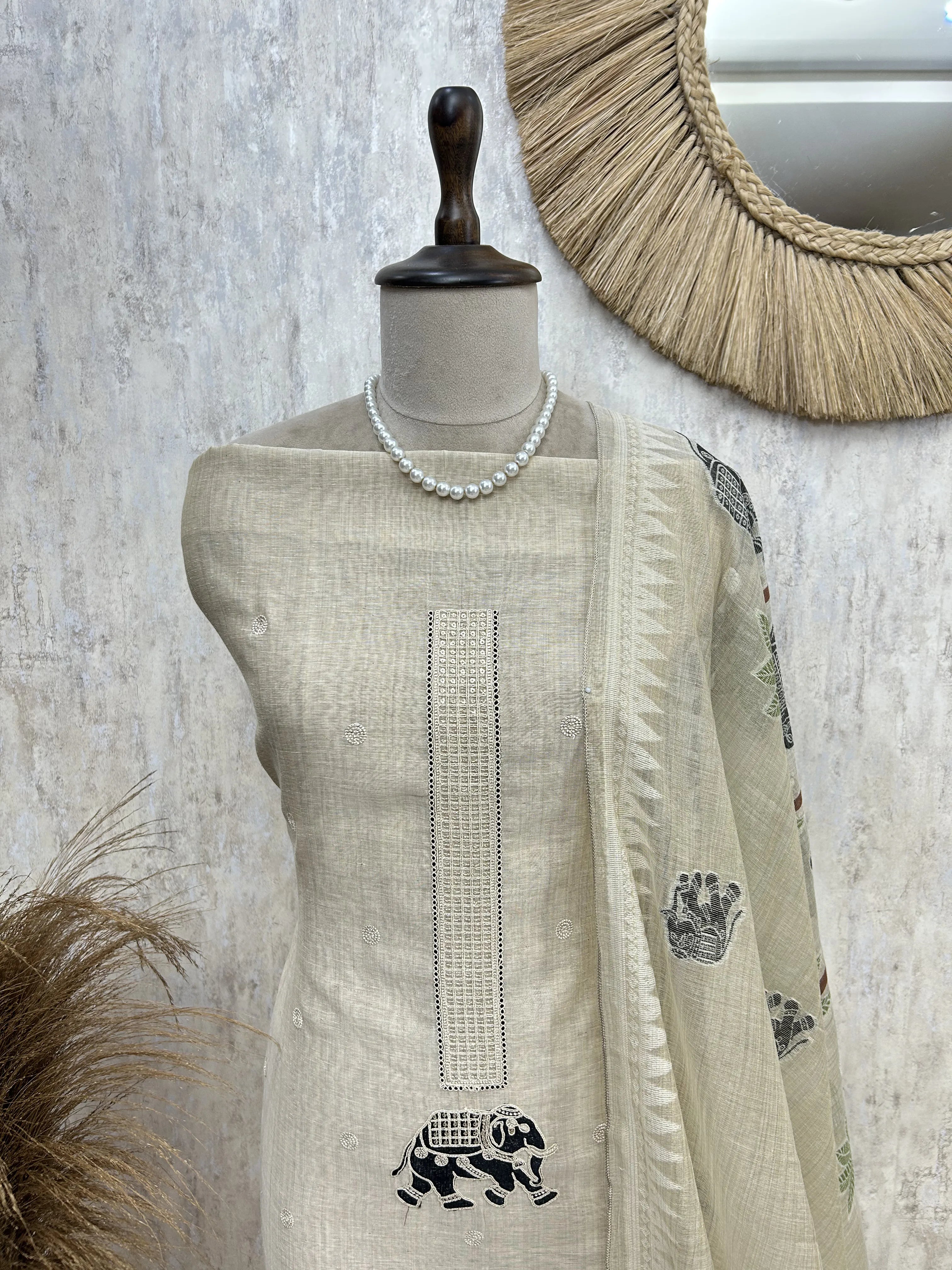 Jamdani Linen Unstitched Suit Set Featuring Applique Work
