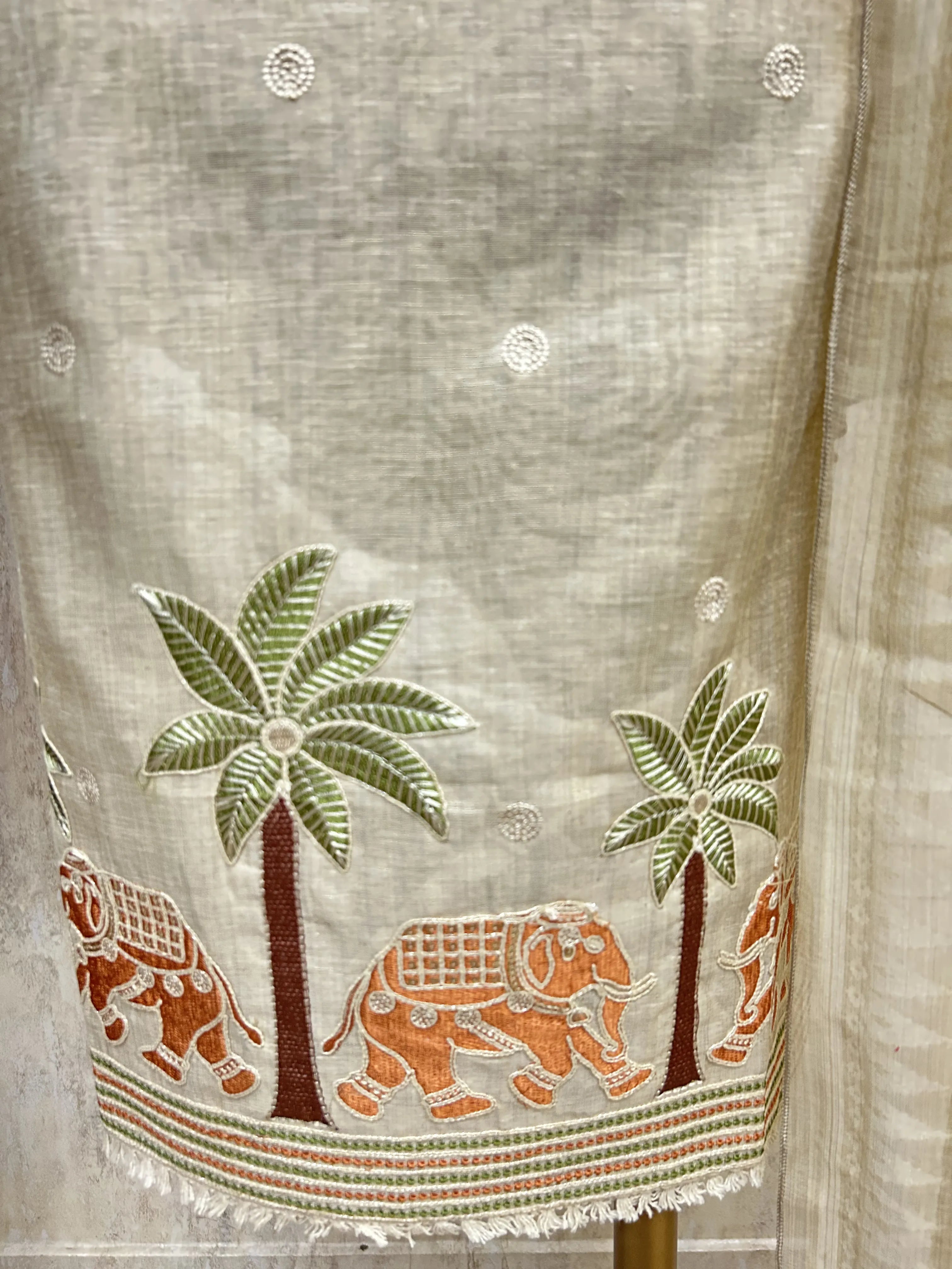 Jamdani Linen Unstitched Suit Set Featuring Applique Work