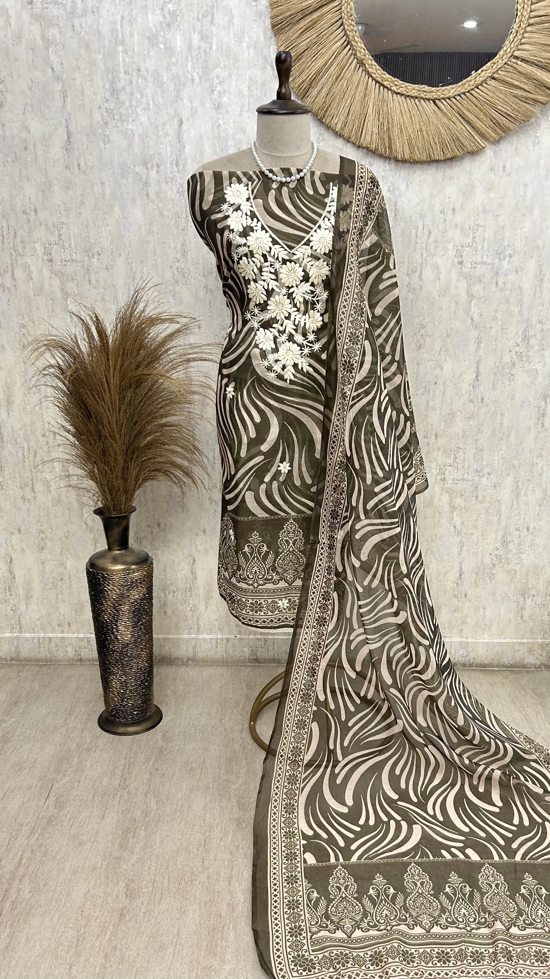 Graceful Threads Unstitched Suit